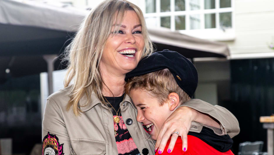 Lief: Bridget Maasland emotioneel over zoon