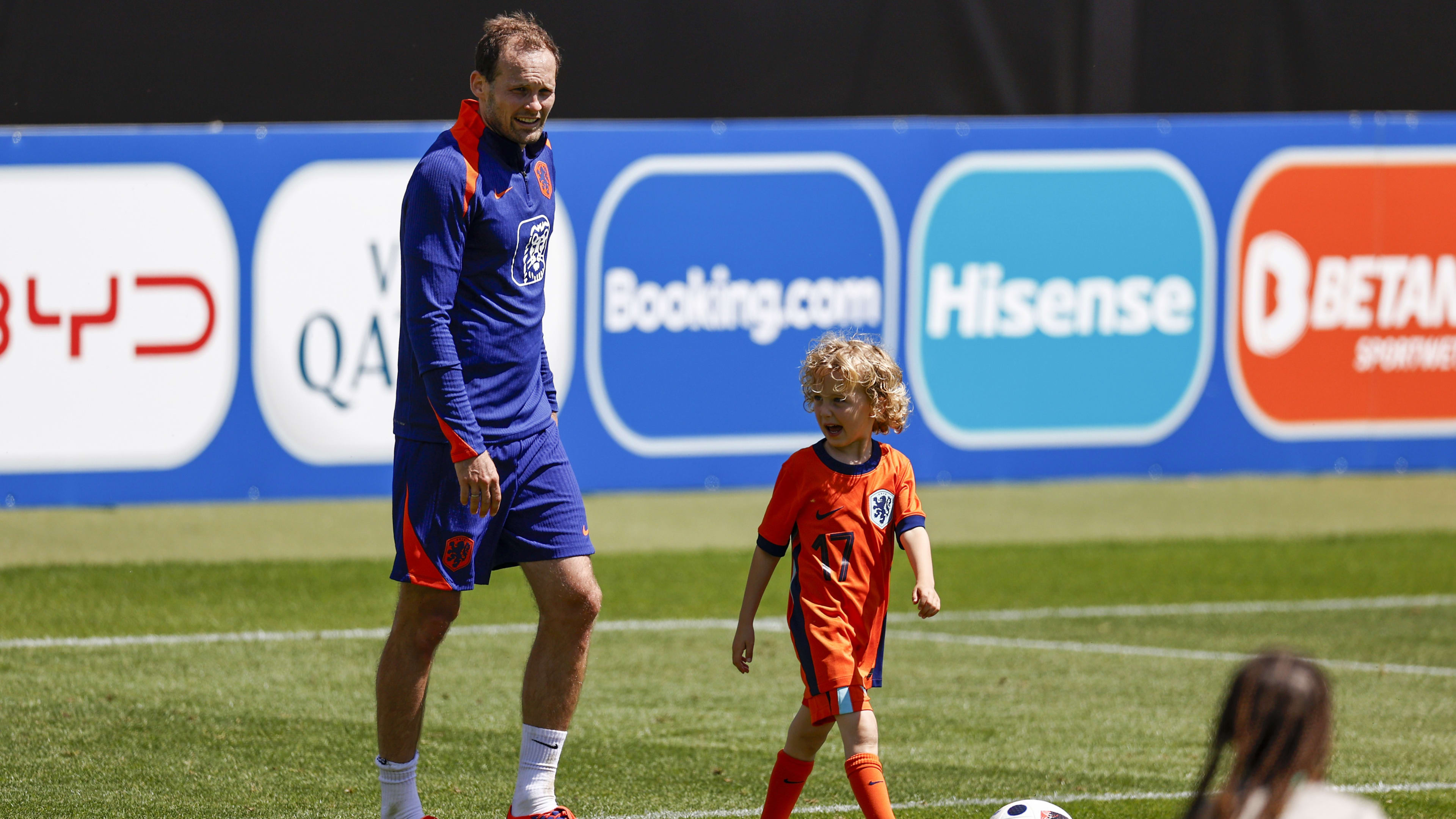 Daley Blind neemt emotioneel afscheid