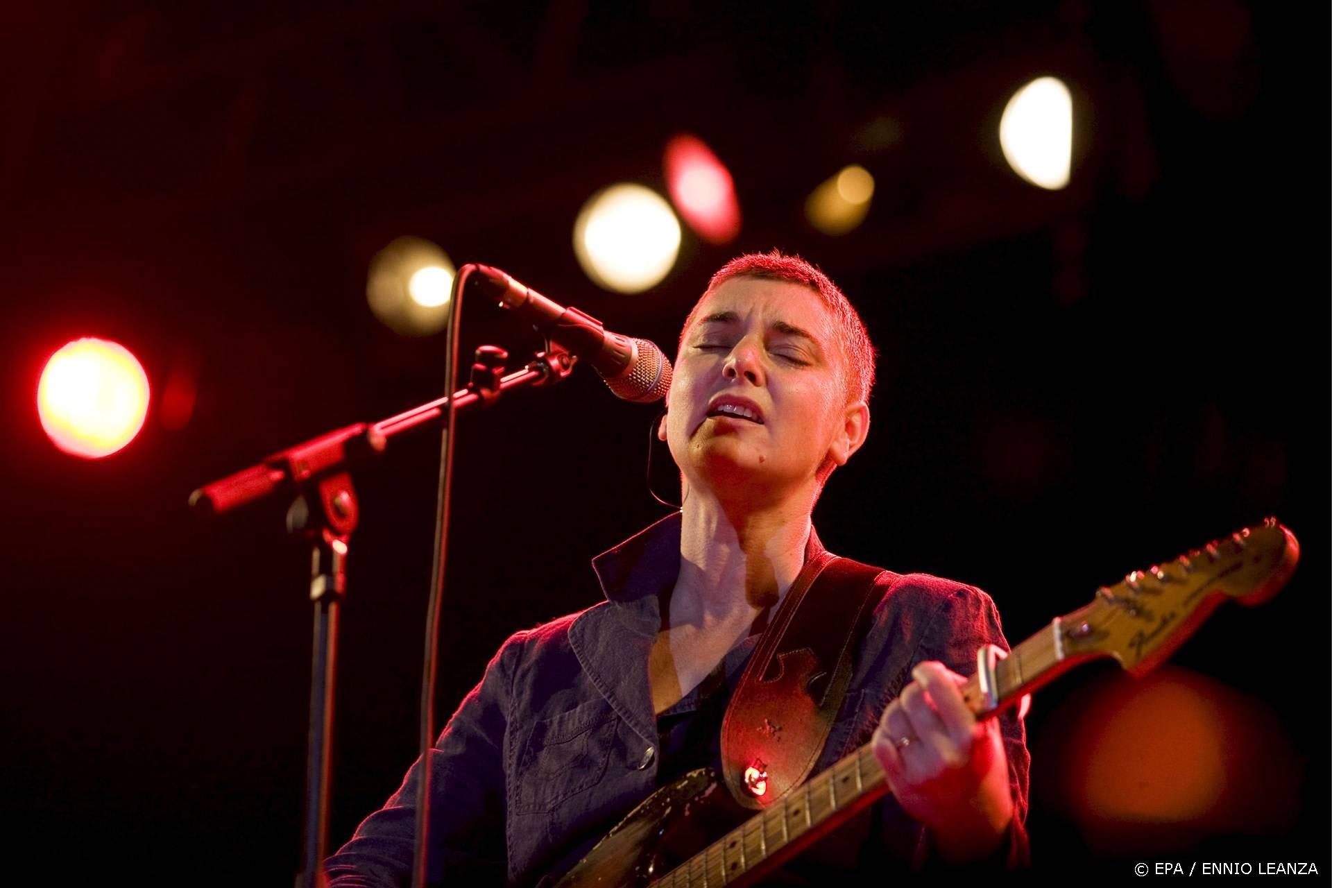 Fans en nabestaanden nemen afscheid van Sinéad O'Connor