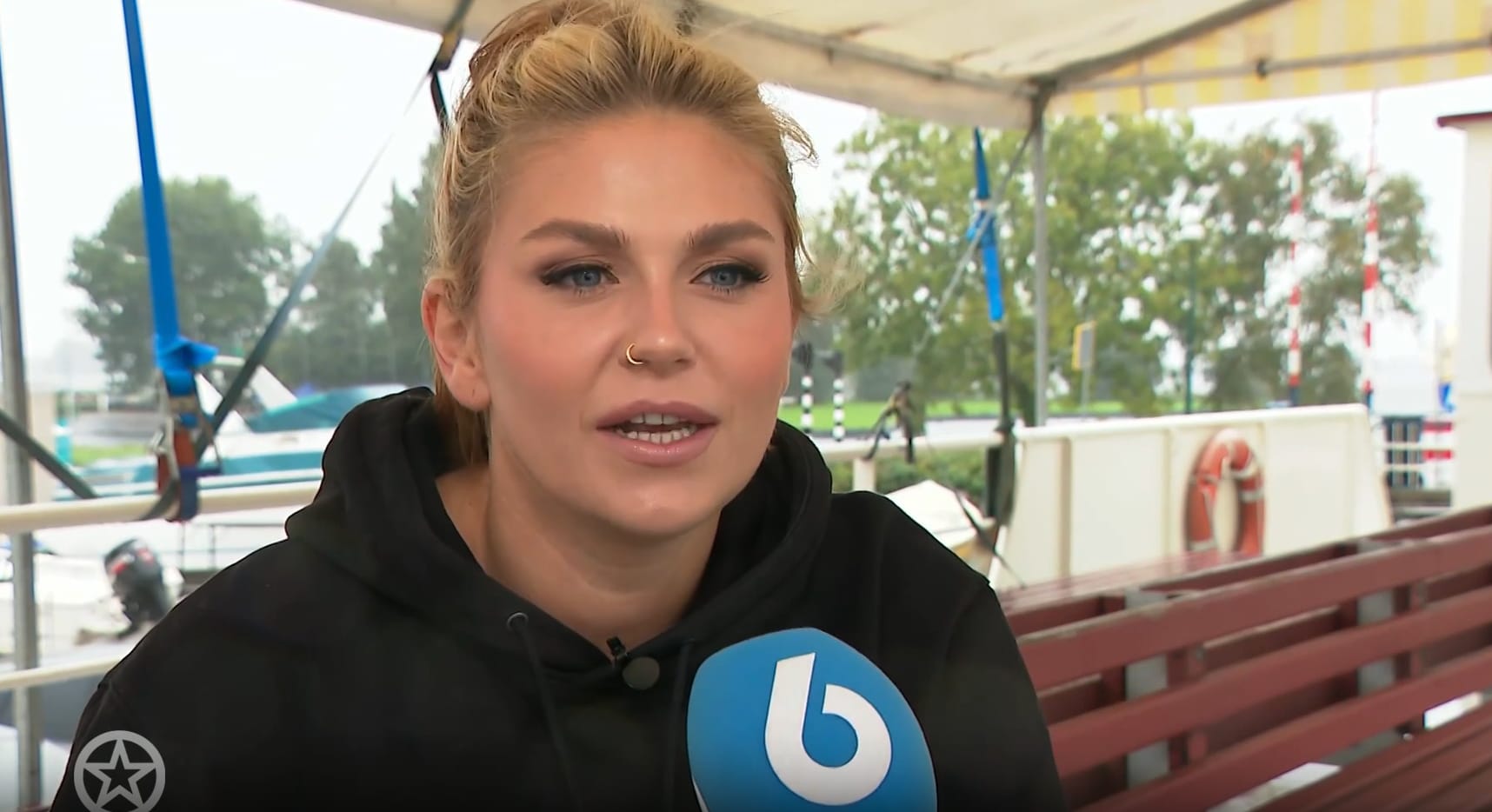 Roxeanne Hazes openhartig over 'onveilige thuissituatie' 