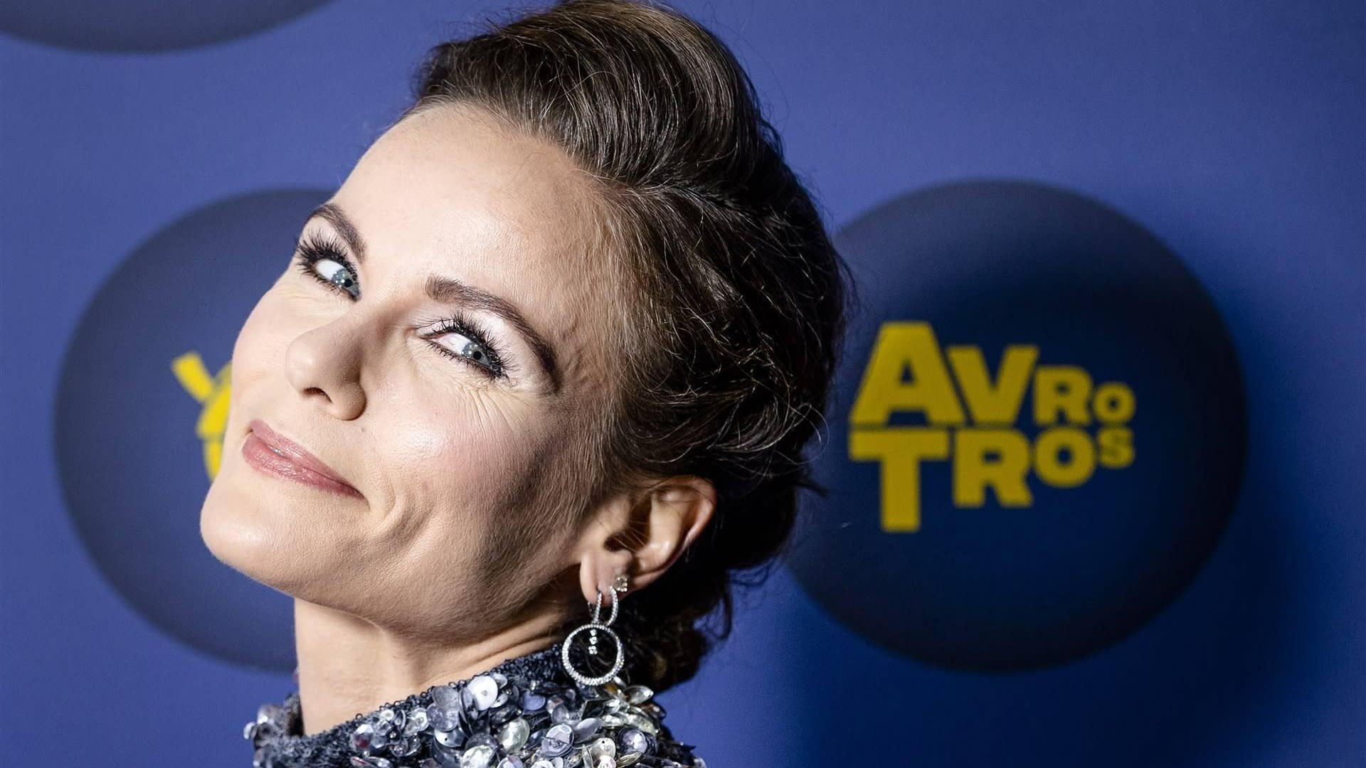 Angela Schijf verbreekt EINDELIJK stilte over vertrek Victor Reinier |  Shownieuws