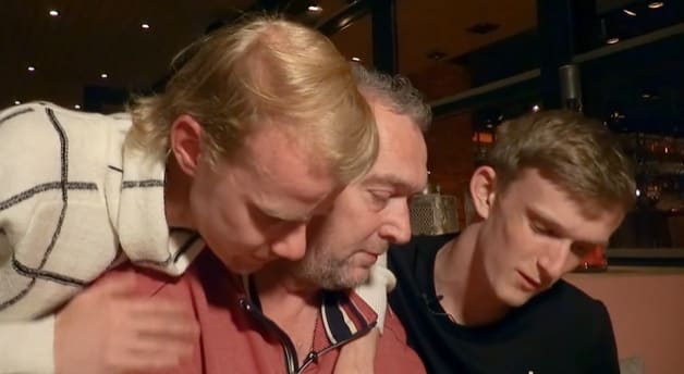 Steenrijk, Straatarm-kijkers in tranen: 'Brok in keel'
