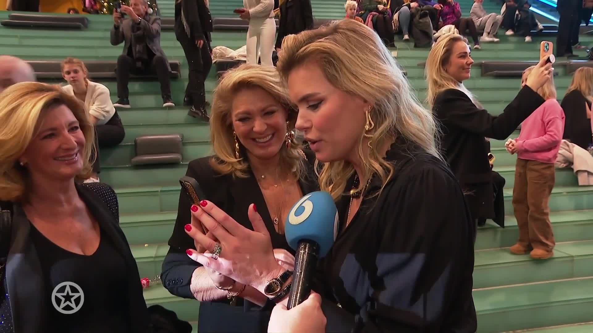 Kwetsbaar moment tussen Nicolette van Dam en haar oma