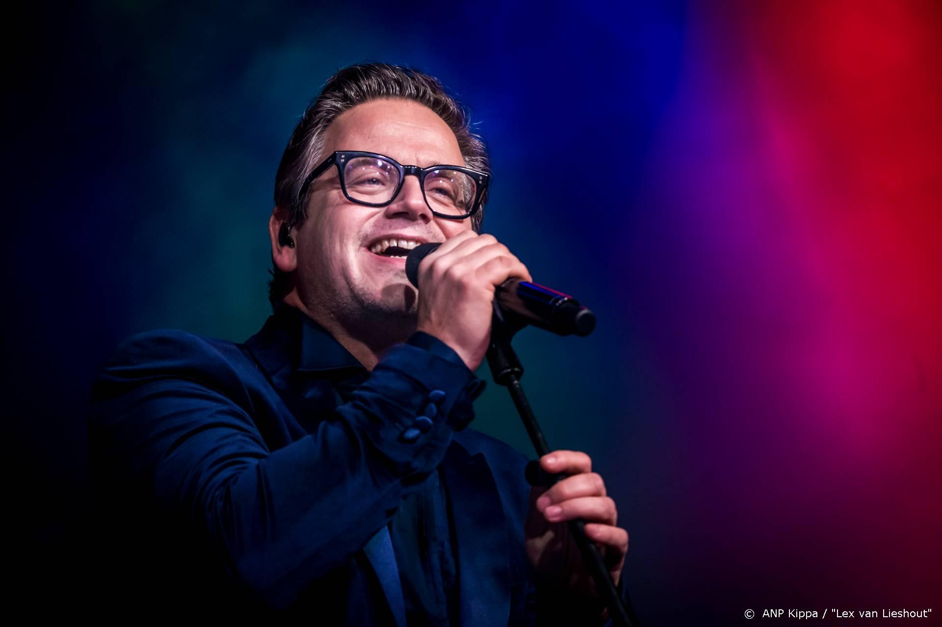 Deel Zoveel van Guus Meeuwis meteen op 1 in Album Top 100