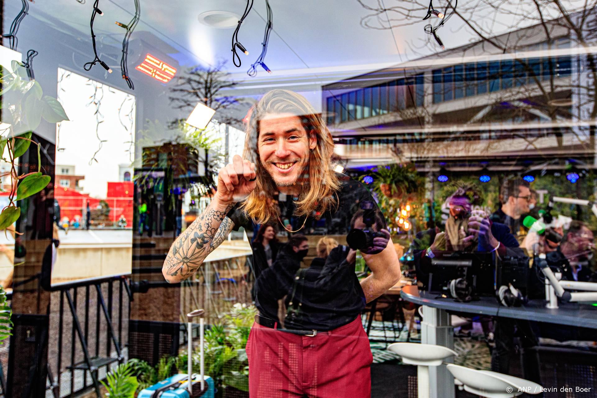 WOW! Zoveel levert het Glazen Huis na één dag op