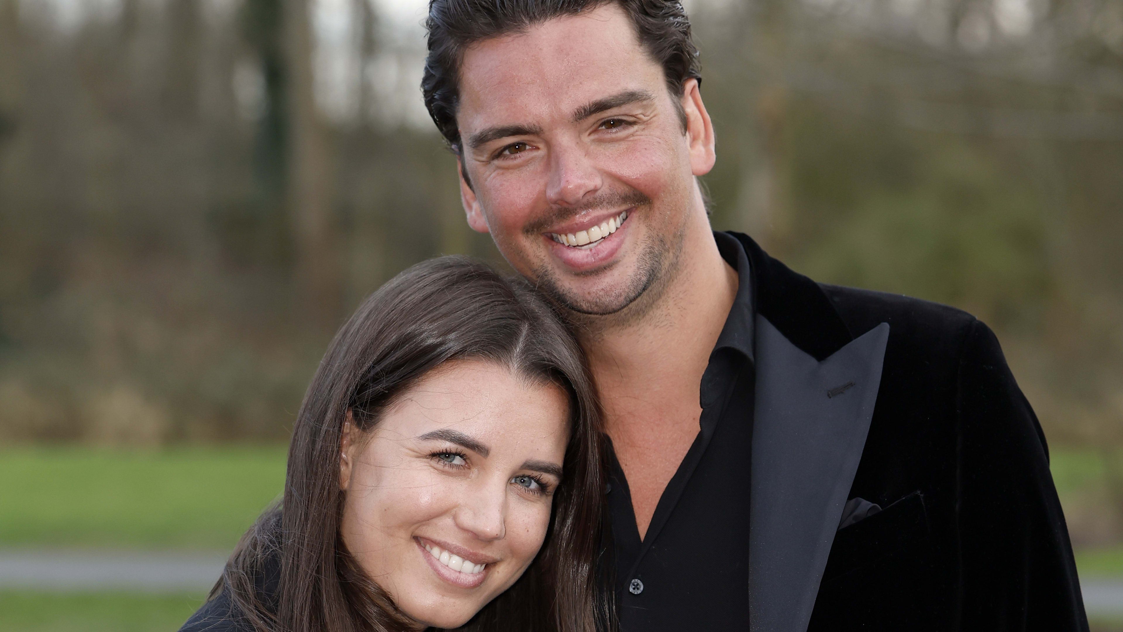 Yves Berendse overdondert zijn vriendin Sophie