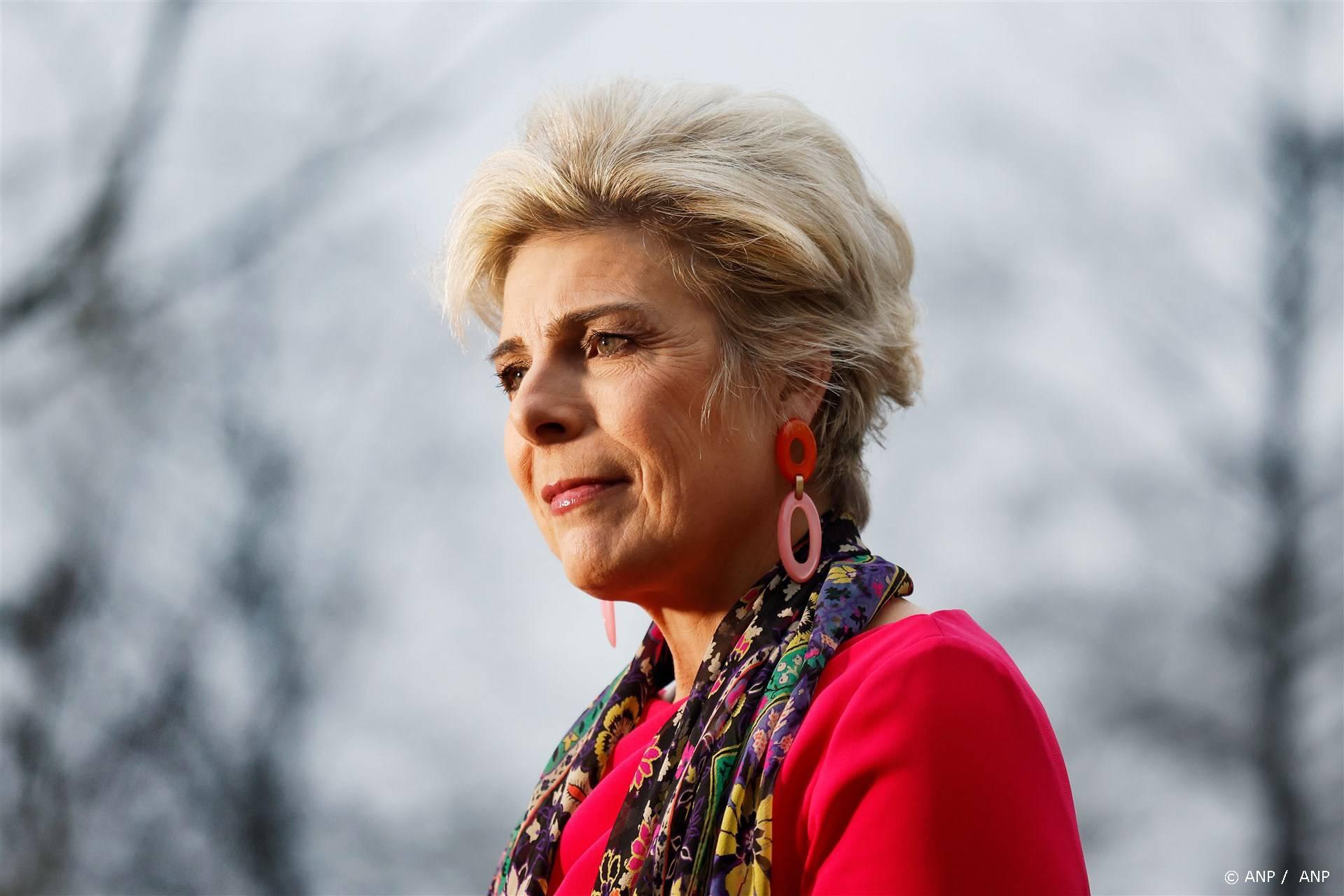 Prinses Laurentien geëmotioneerd: 'Soort lelijk eendje'