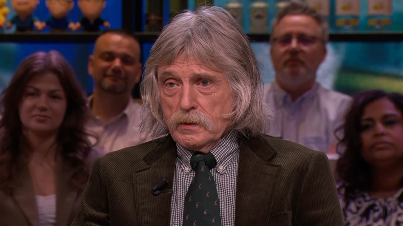 Johan Derksen onder het mes: 'Het is wel een levensbedreigende ingreep'