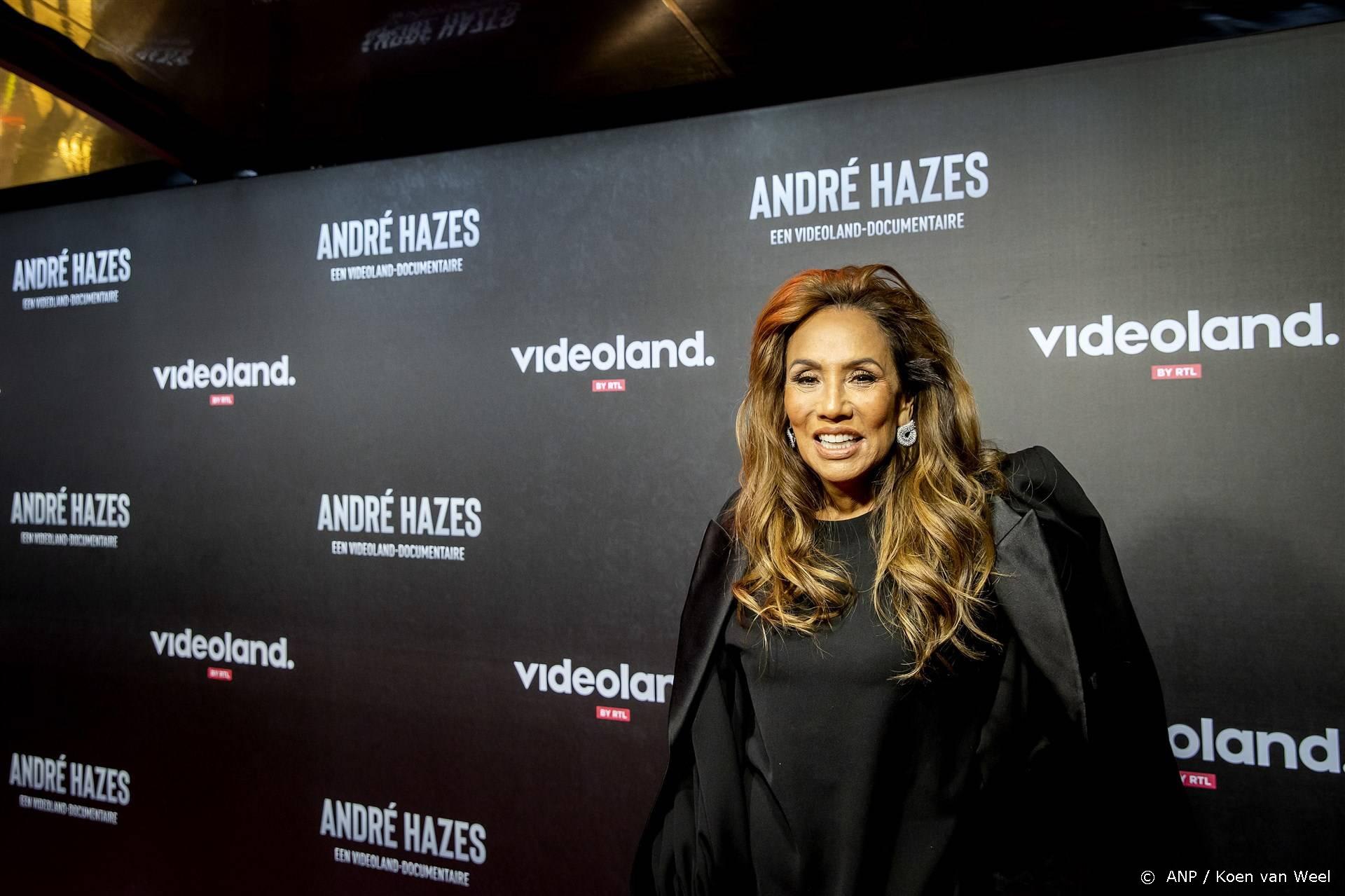 Patty Brard ontvangt sleutels van haar nieuwe huis