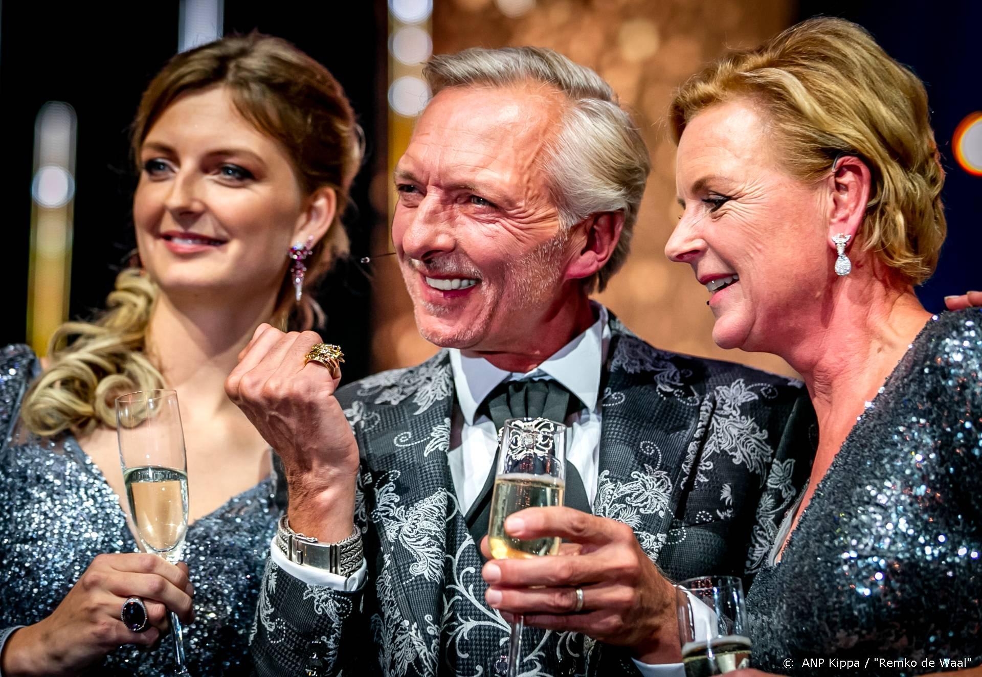 Ik Vertrek uit 2007 met familie Meiland terug op de buis