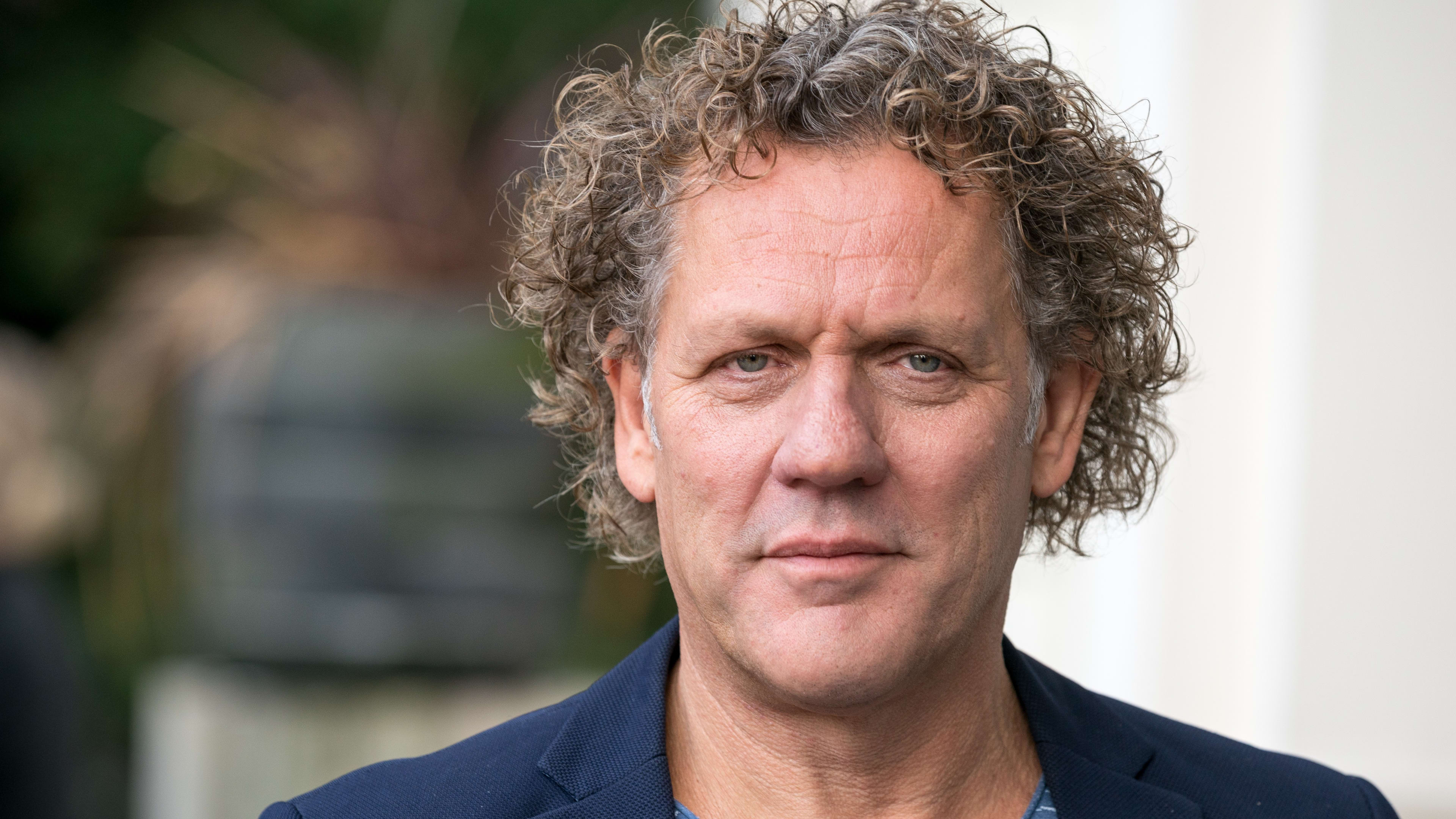 Kees van der Spek treft gepakte overvaller in Het Perfecte Plaatje