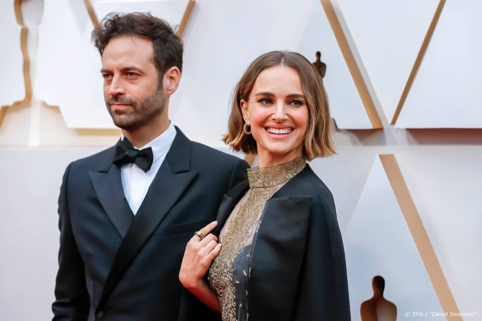 Natalie Portman reageert op kritiek Oscars-outfit