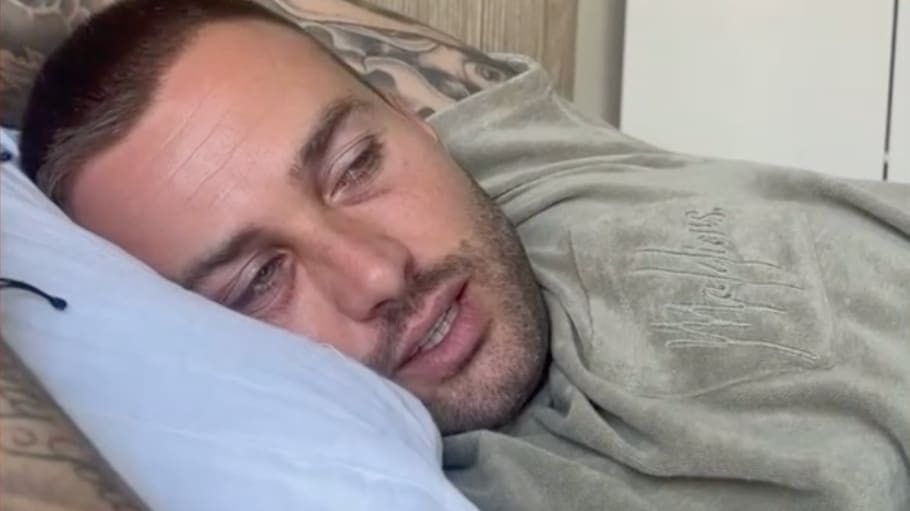 ZIEN: Dave Roelvink deelt schokkende ziekenhuisbeelden