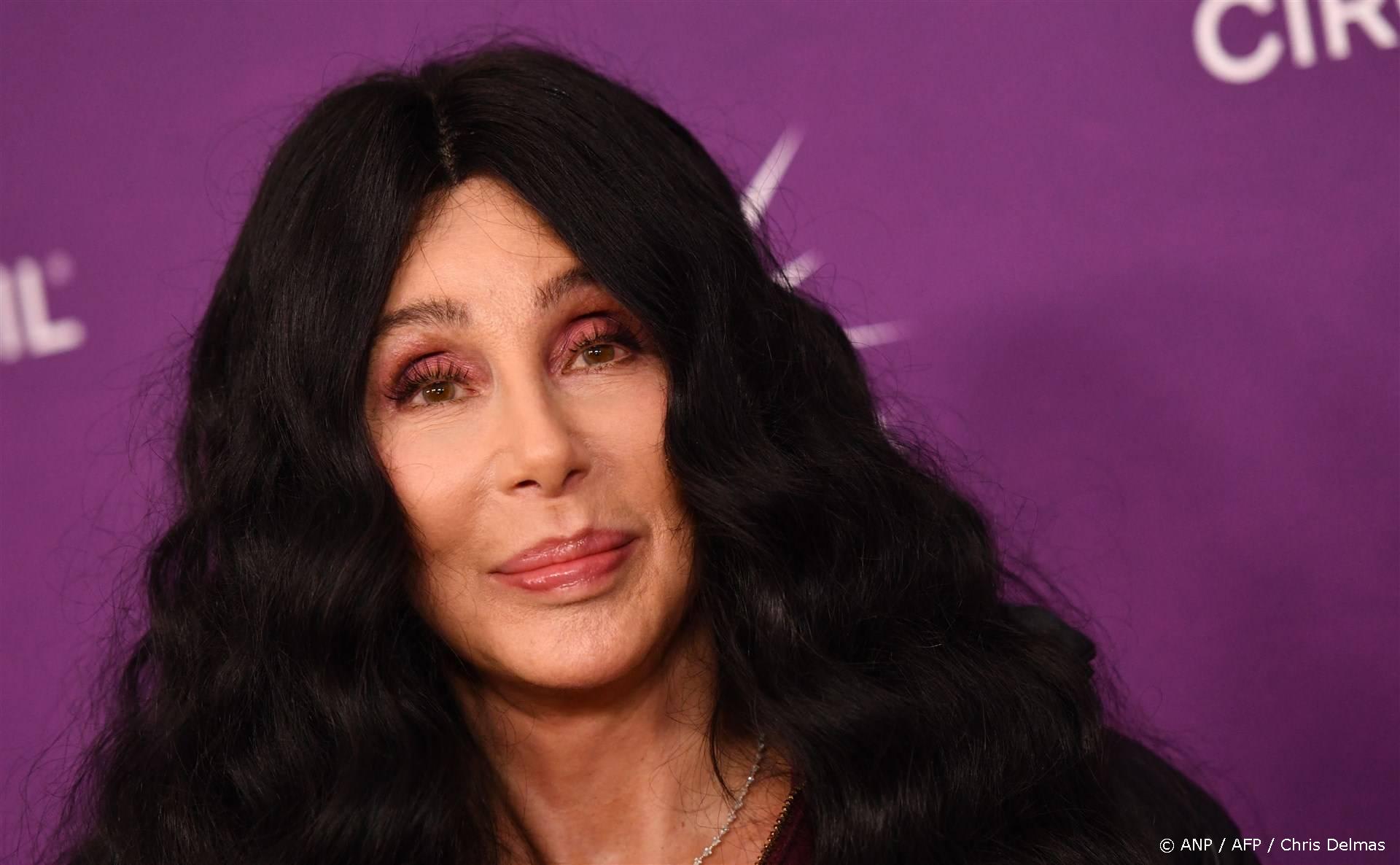 Cher doet zeer schokkende onthulling over relatie