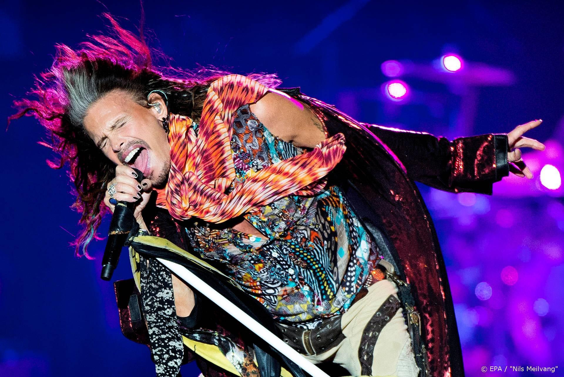 Run-DMC treedt op met Aerosmith bij Grammy's