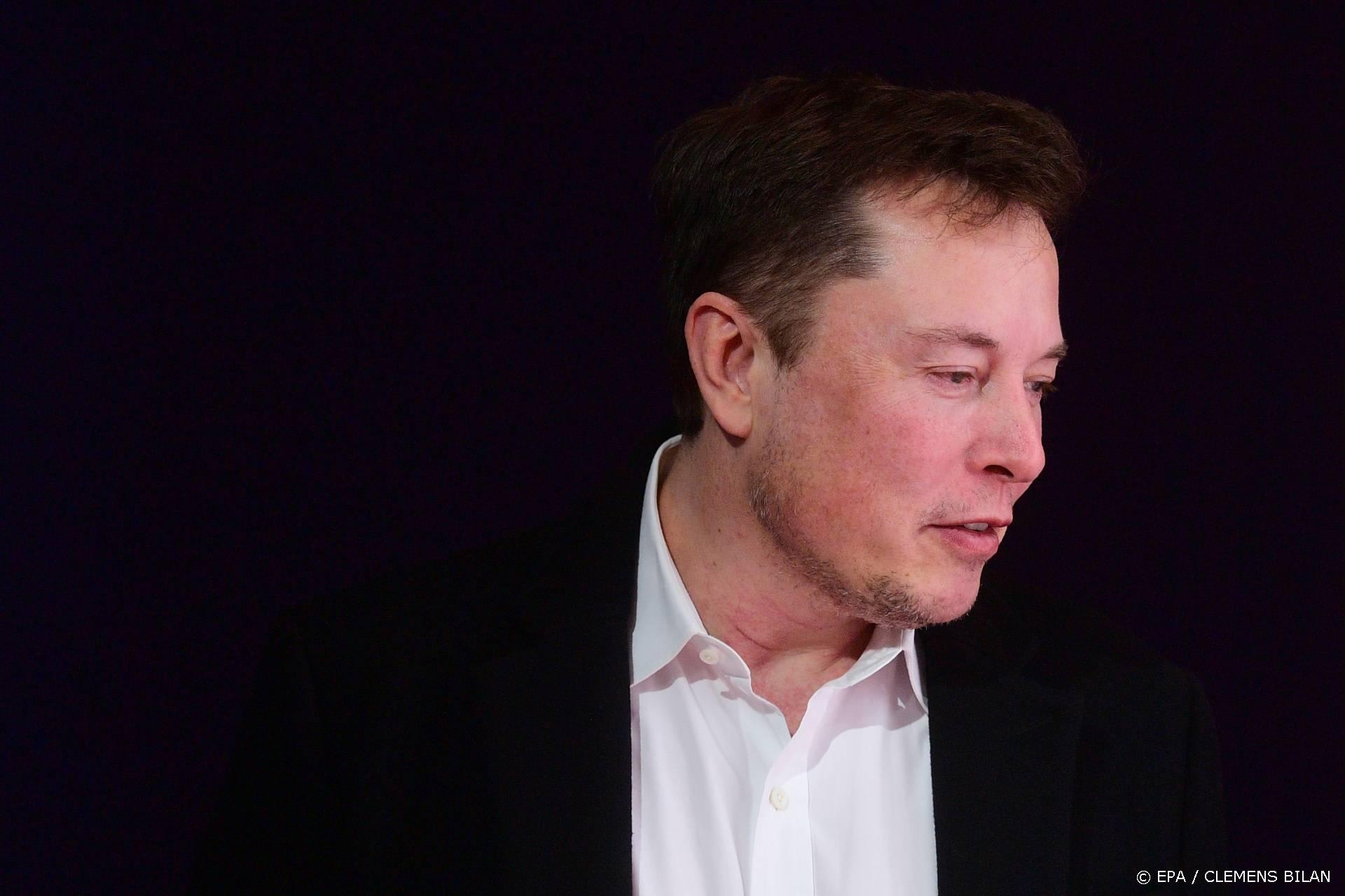 Kind Elon Musk wil andere achternaam