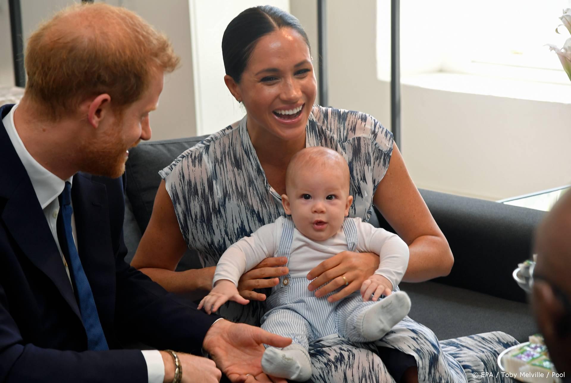 'Koningshuis maakte zich zorgen om donkere huidskleur baby Archie'