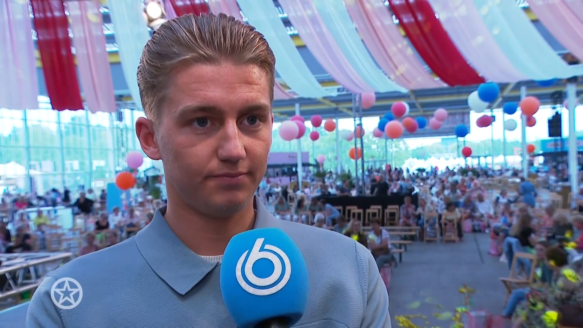 ZIEN: Mart Hoogkamer opnieuw van podium na bierdouche