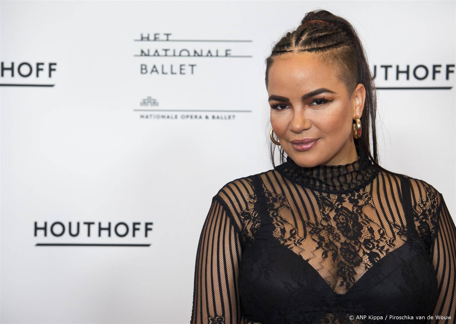 Eva Simons openhartig over trieste gebeurtenis