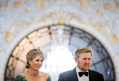 Koning Willem-Alexander en koningin Máxima naar kroning Charles 