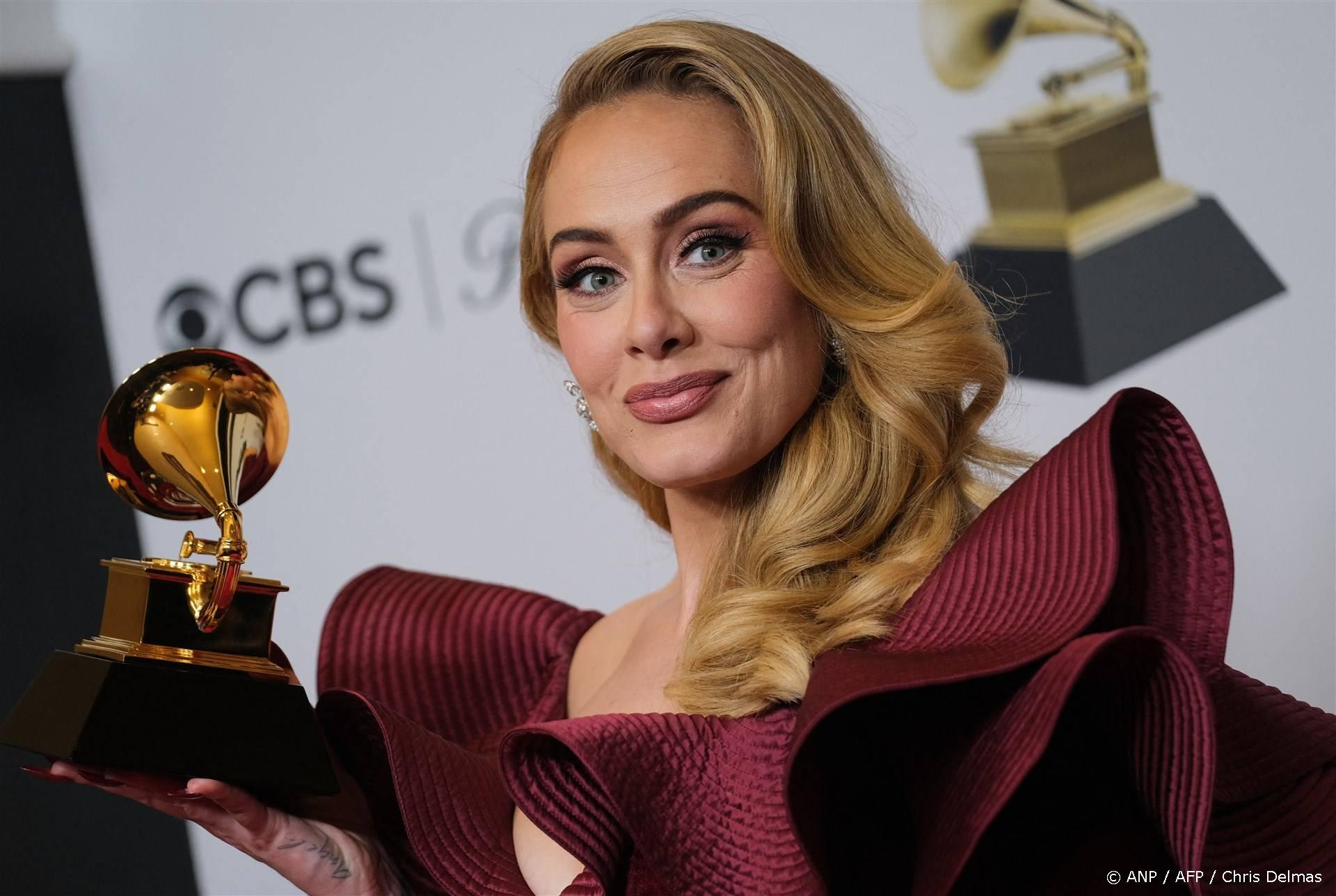 Adele deelt heftig nieuws tijdens eigen show