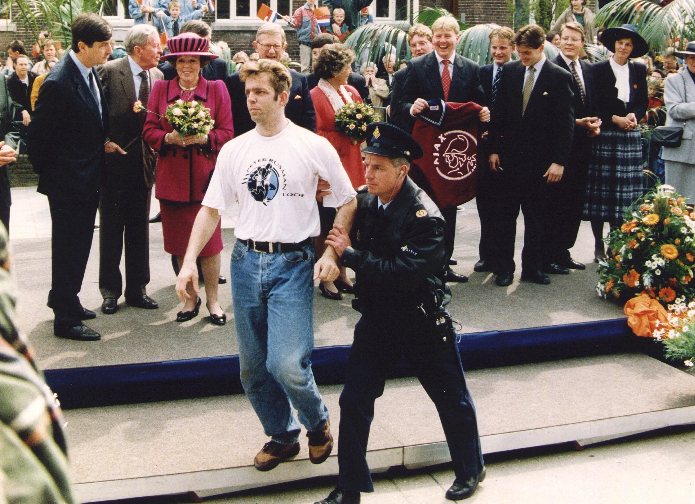 Ajax-fan Willem-Alexander bezoekt De Kuip