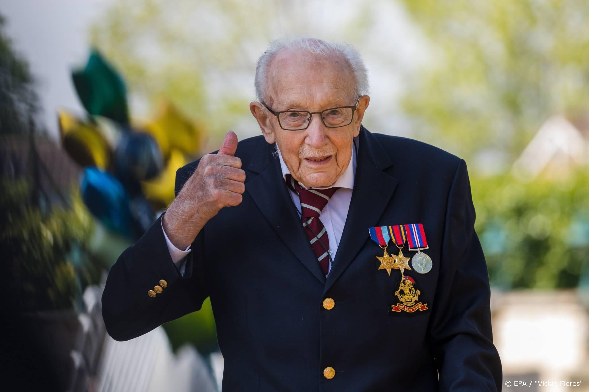 99-jarige wandelende Britse veteraan op weg naar nummer 1-hit