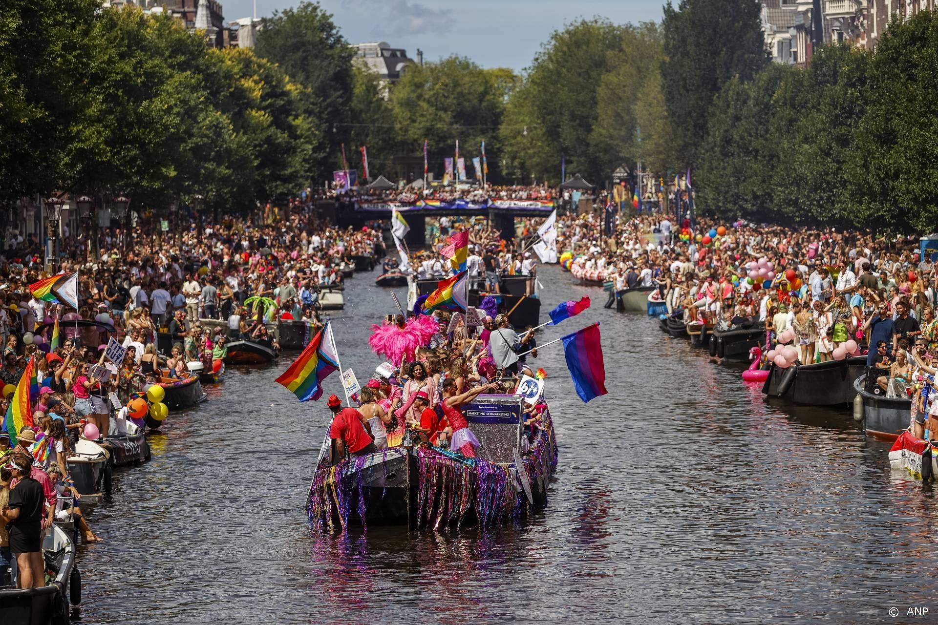 ZIEN: Zo vierden BN'ers Amsterdam Pride