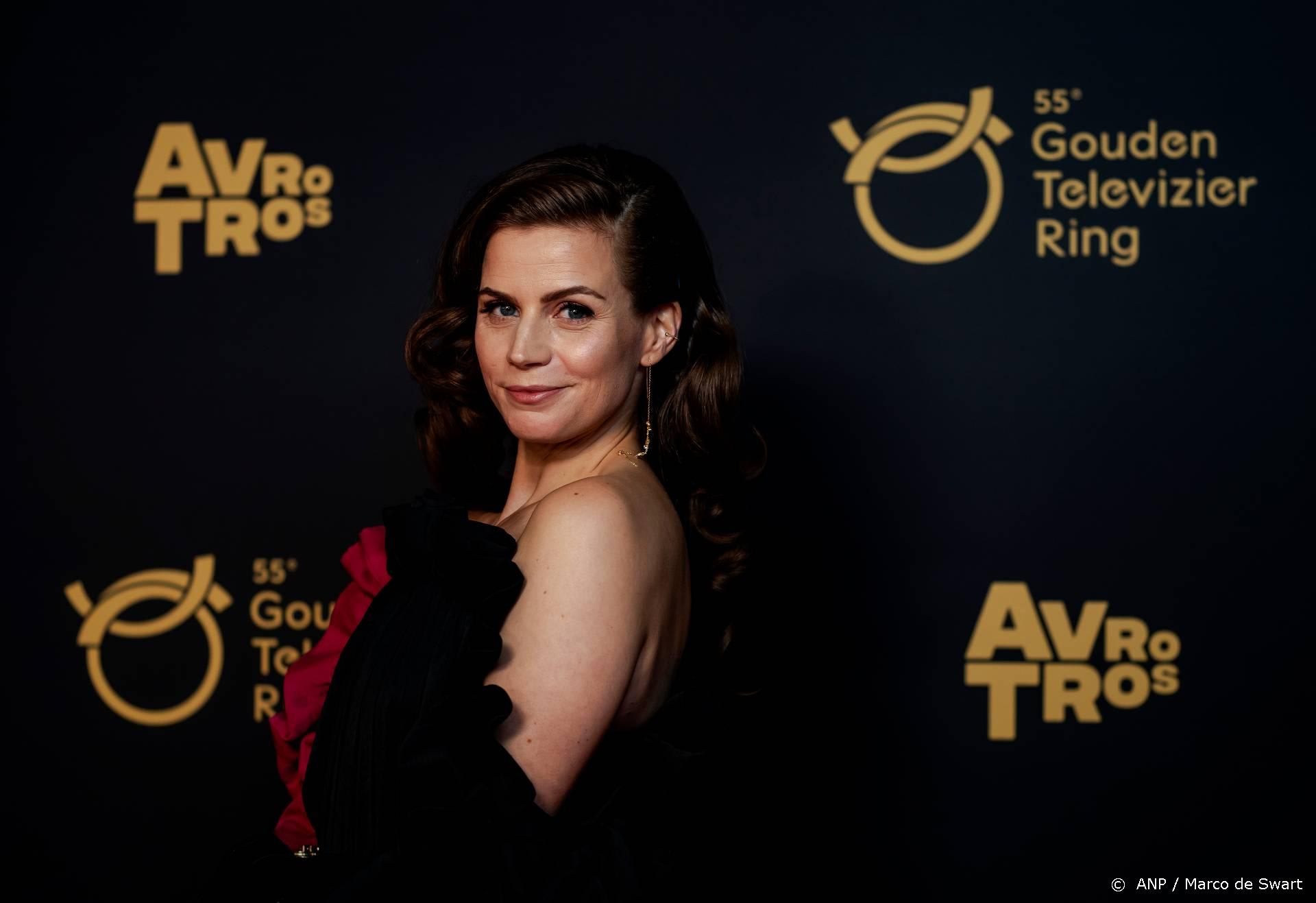 Elise Schaap voelt zich net Assepoester in Televizier-jurk