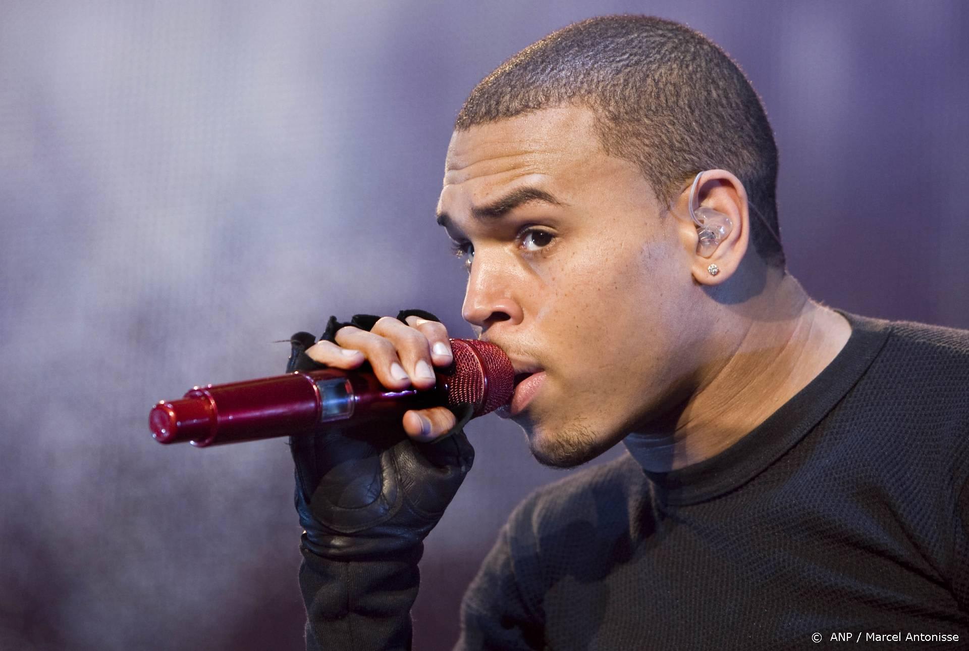 Chris Brown aangeklaagd voor verkrachting: 'Vrouw eist 20 miljoen'