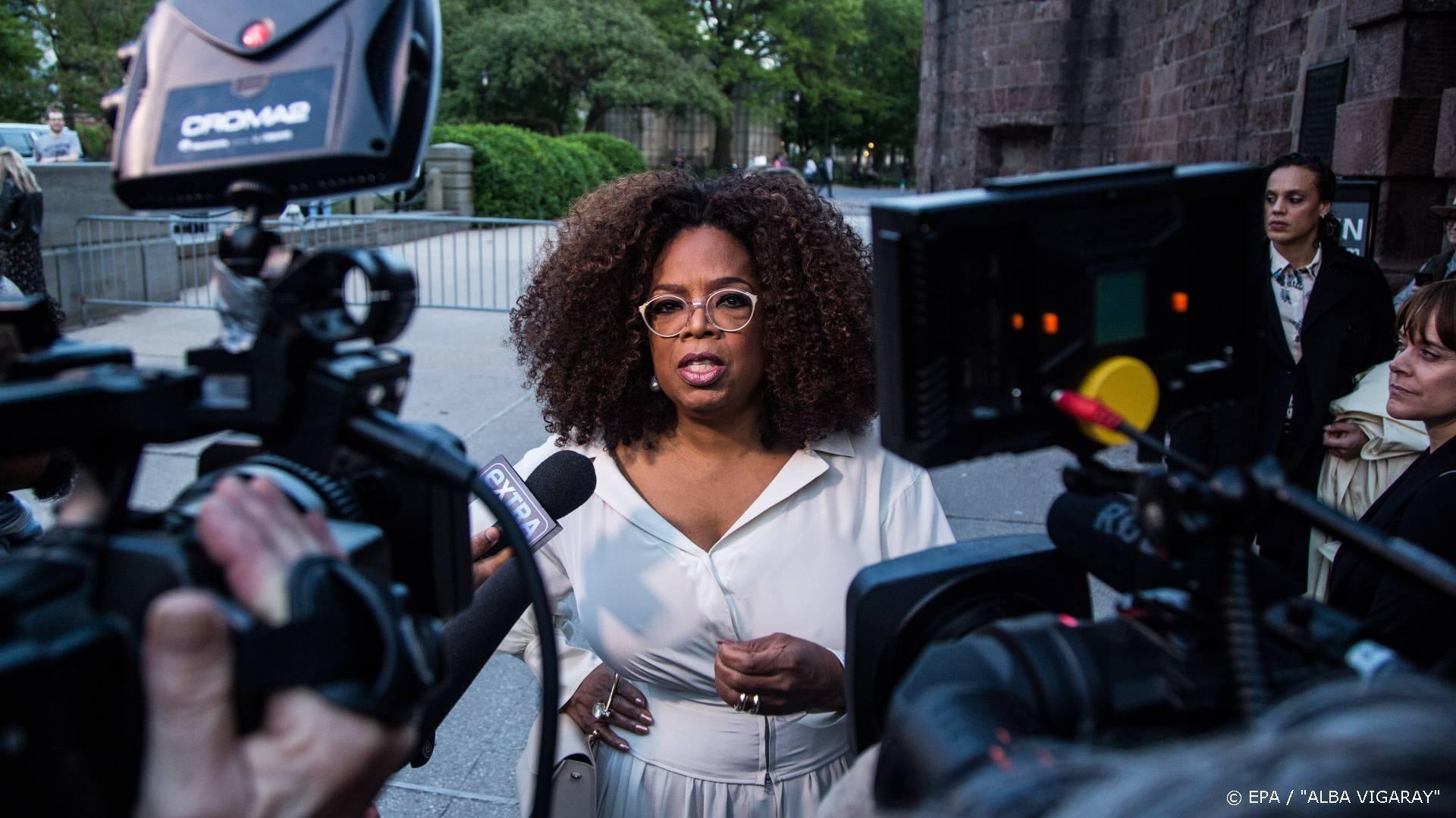 Oprah Winfrey drukt geruchten over FBI-inval de kop in