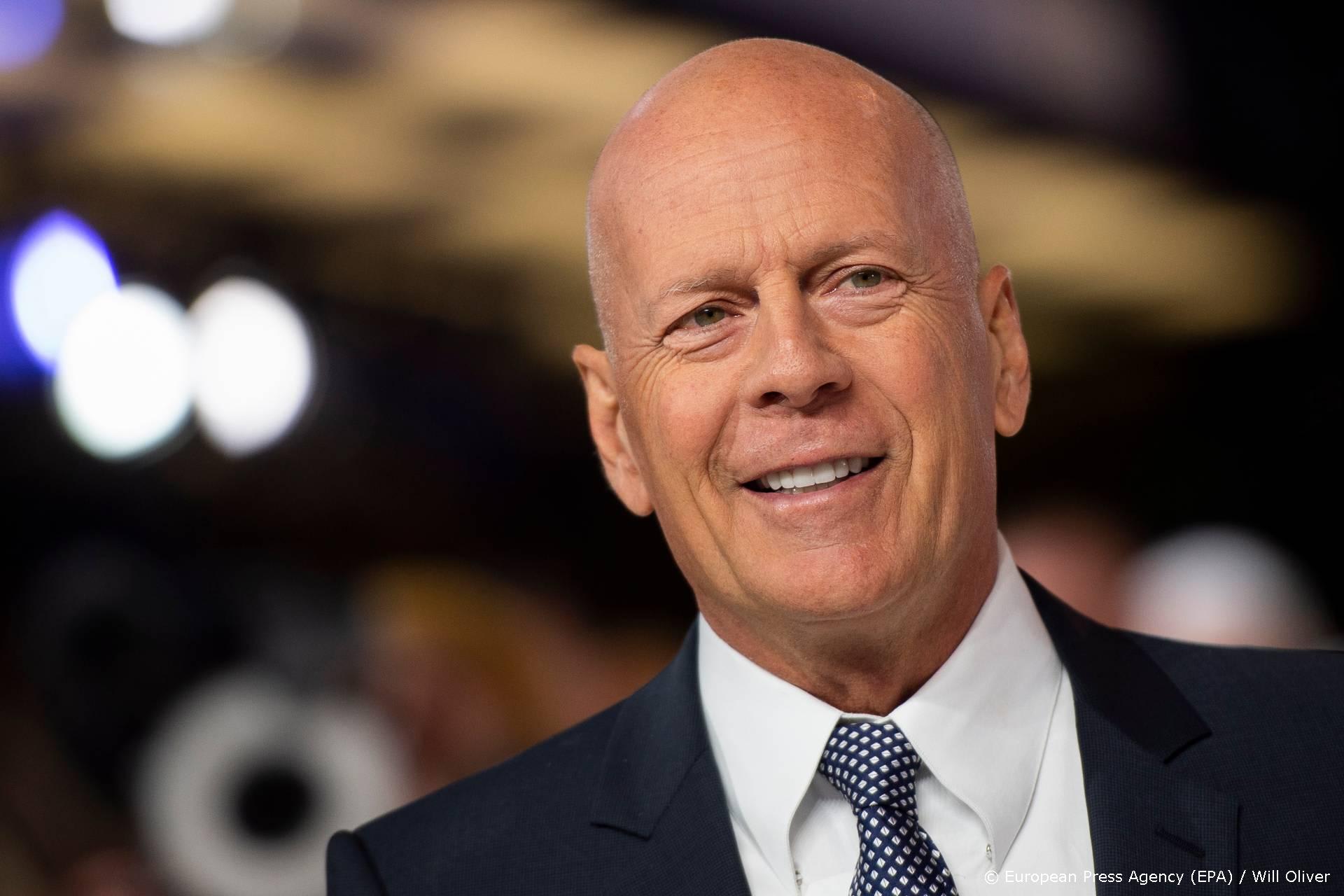 Bruce Willis weigert mondkapje te dragen in winkel