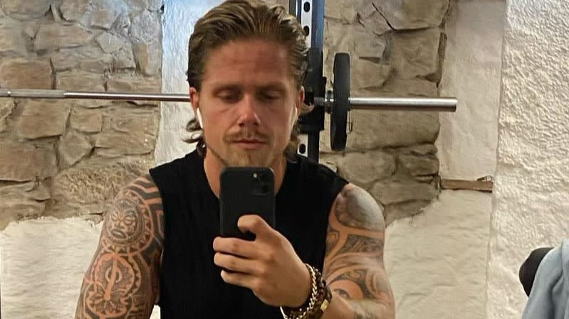 ZIEN: André Hazes traint voor 'killerbody'