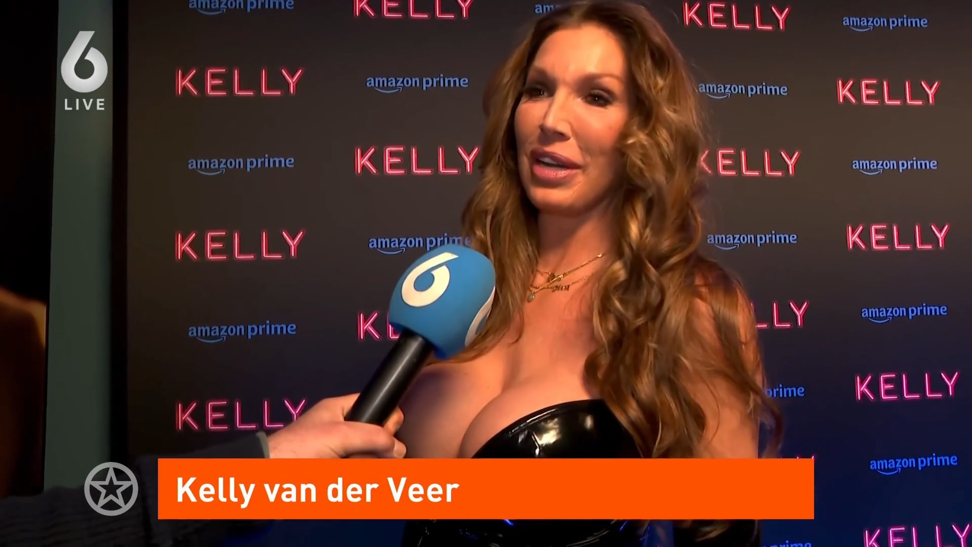 Kelly van der Veer geeft zich helemaal bloot