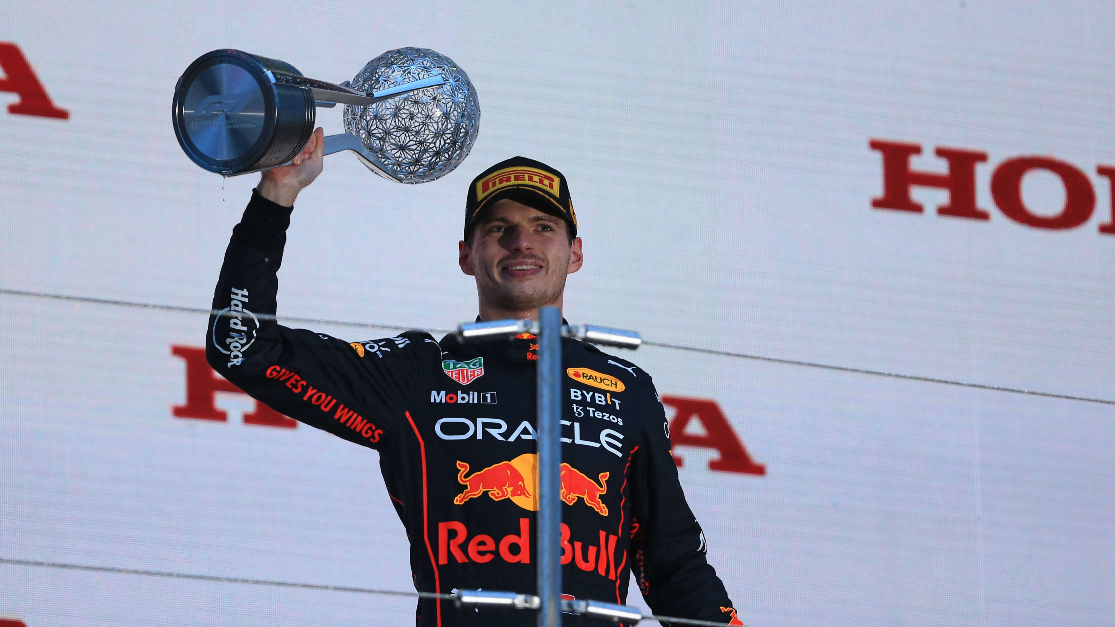 Koningspaar feliciteert Verstappen met behouden wereldtitel