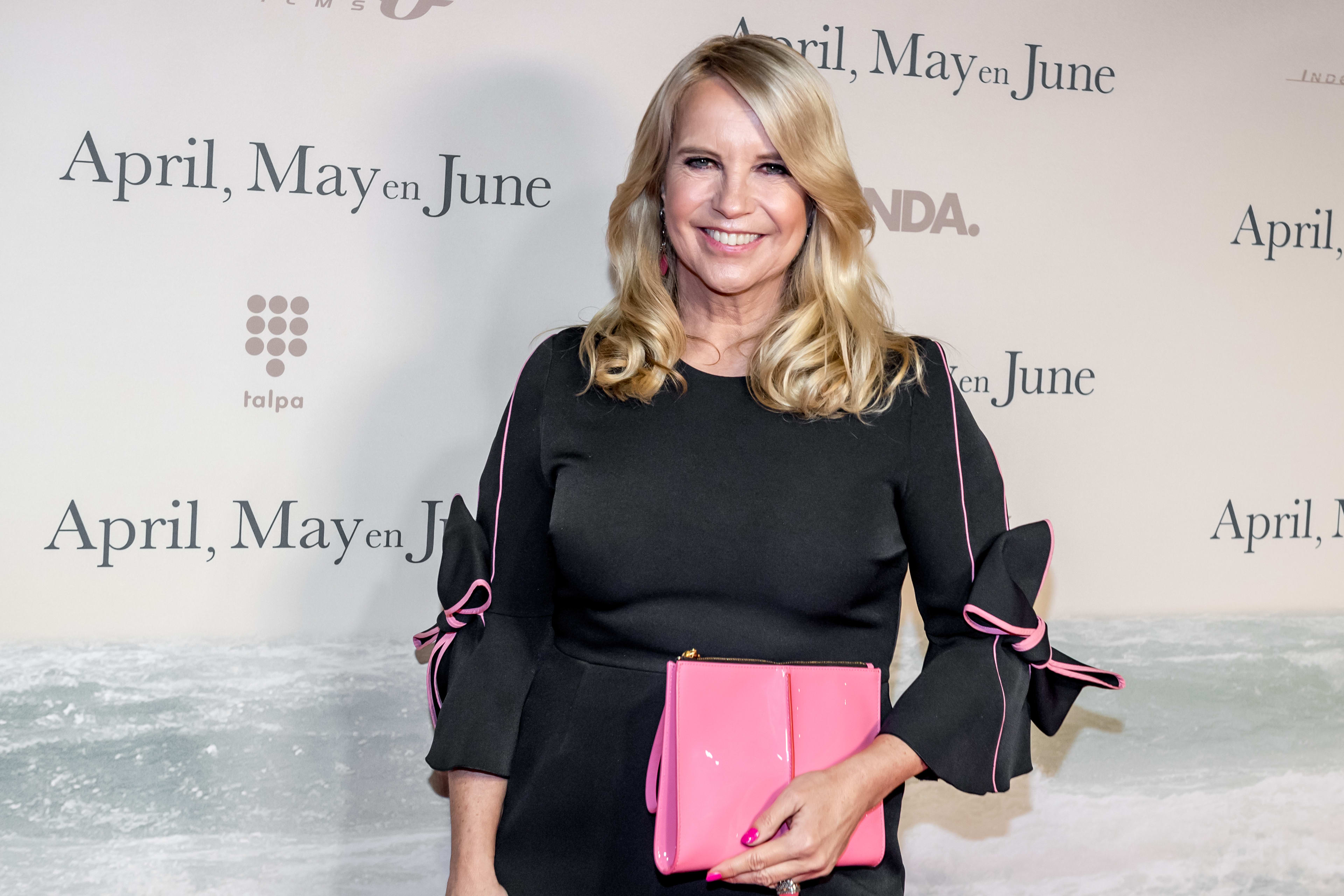 Linda de Mol in bikini op cover nieuwe LINDA.
