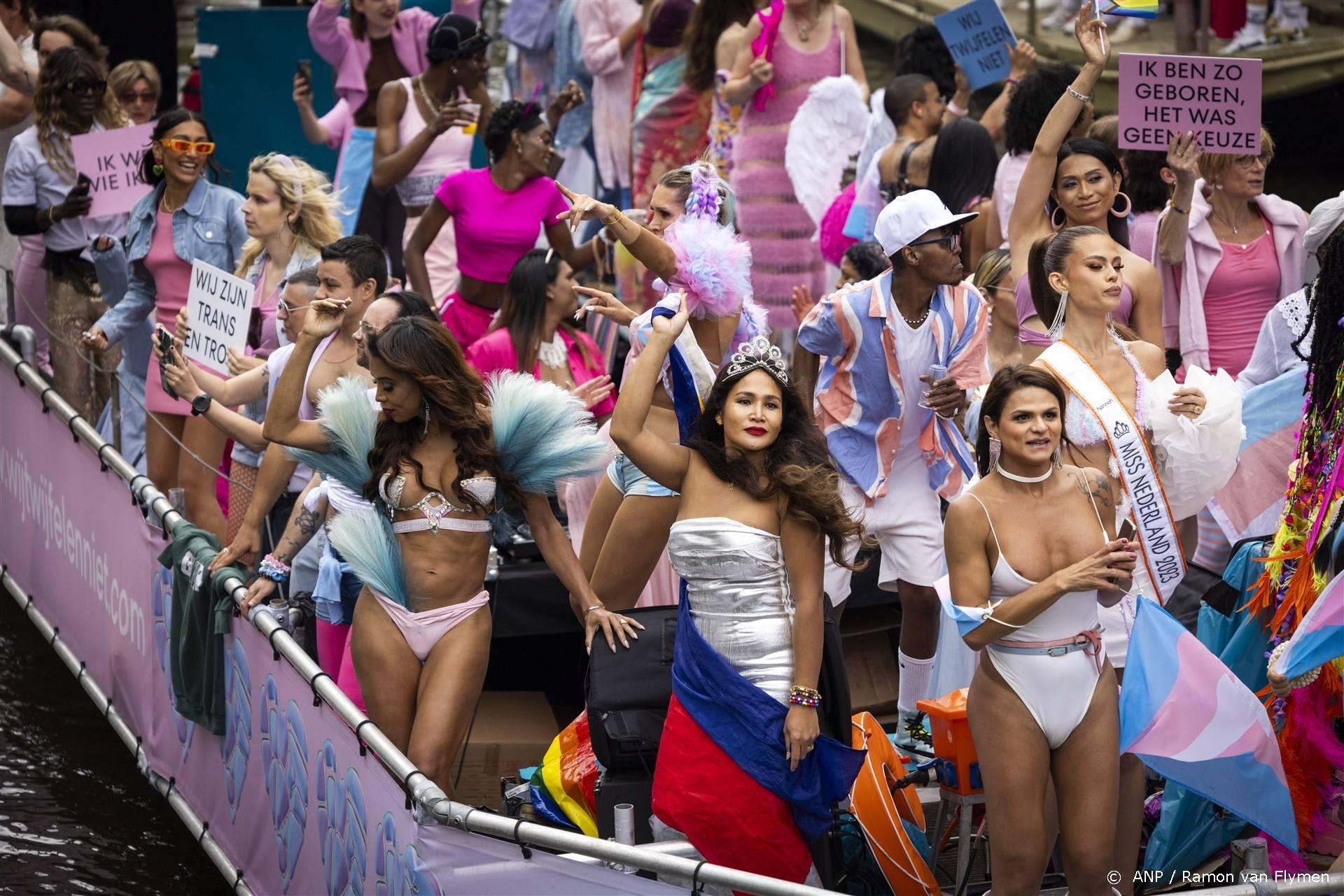 Veel BN'ers op Canal Parade Amsterdam