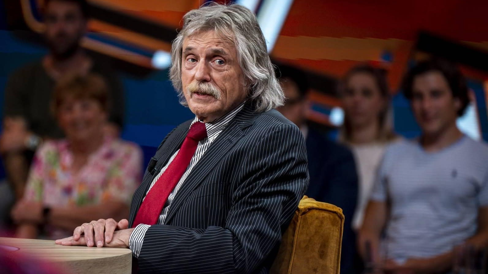 Johan Derksen lovend over Hélène Hendriks: 'Spat van het scherm'