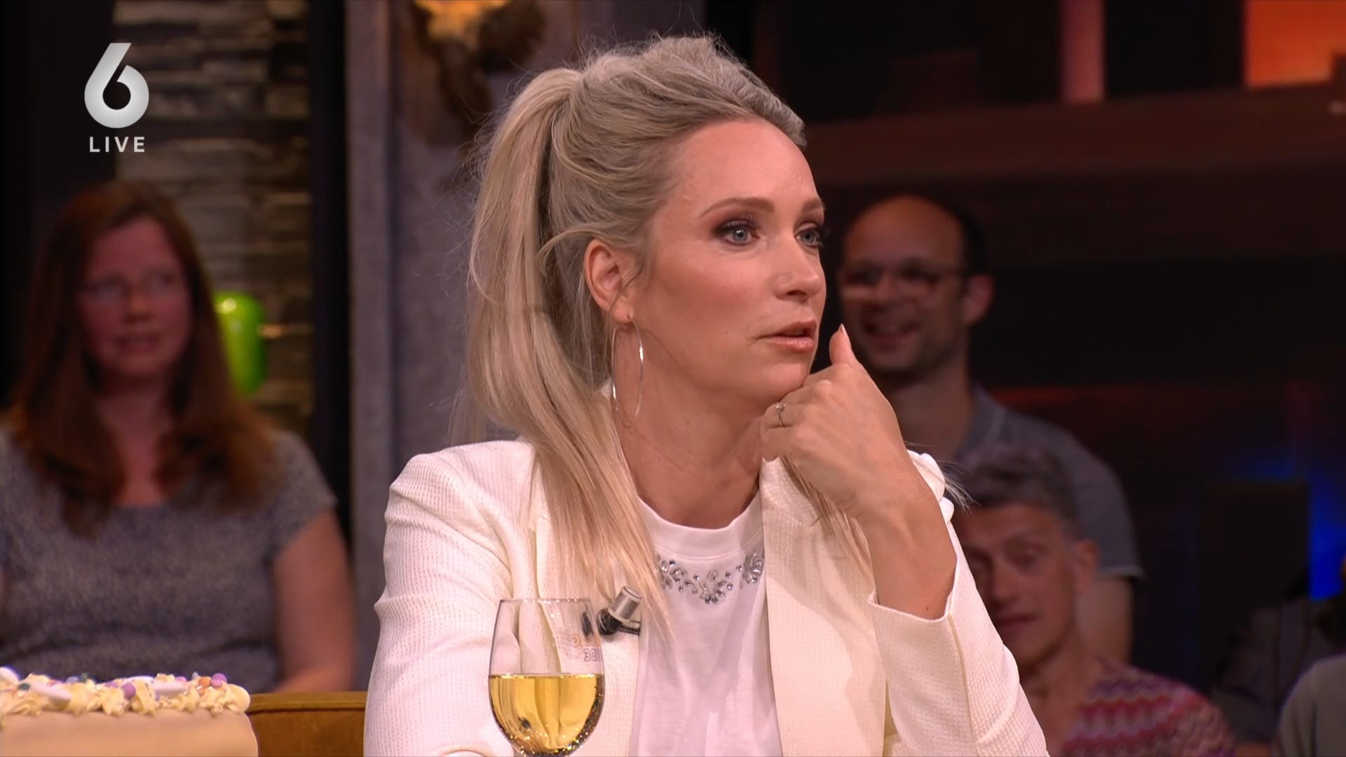 Zorgen om Hélène Hendriks, nachtmerrie komt uit' | Shownieuws