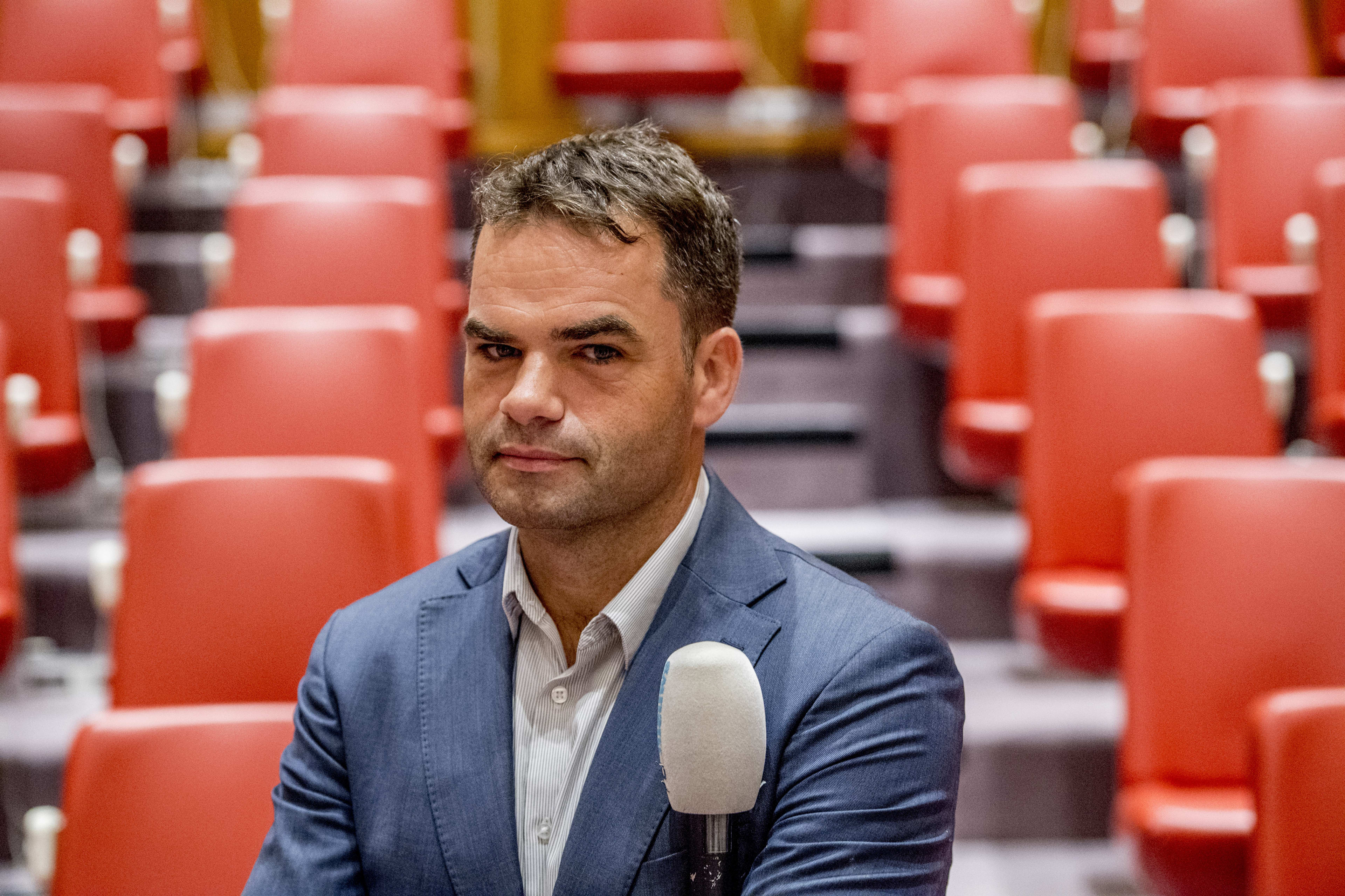 Twitteraars gaan los op Erik Mouthaan