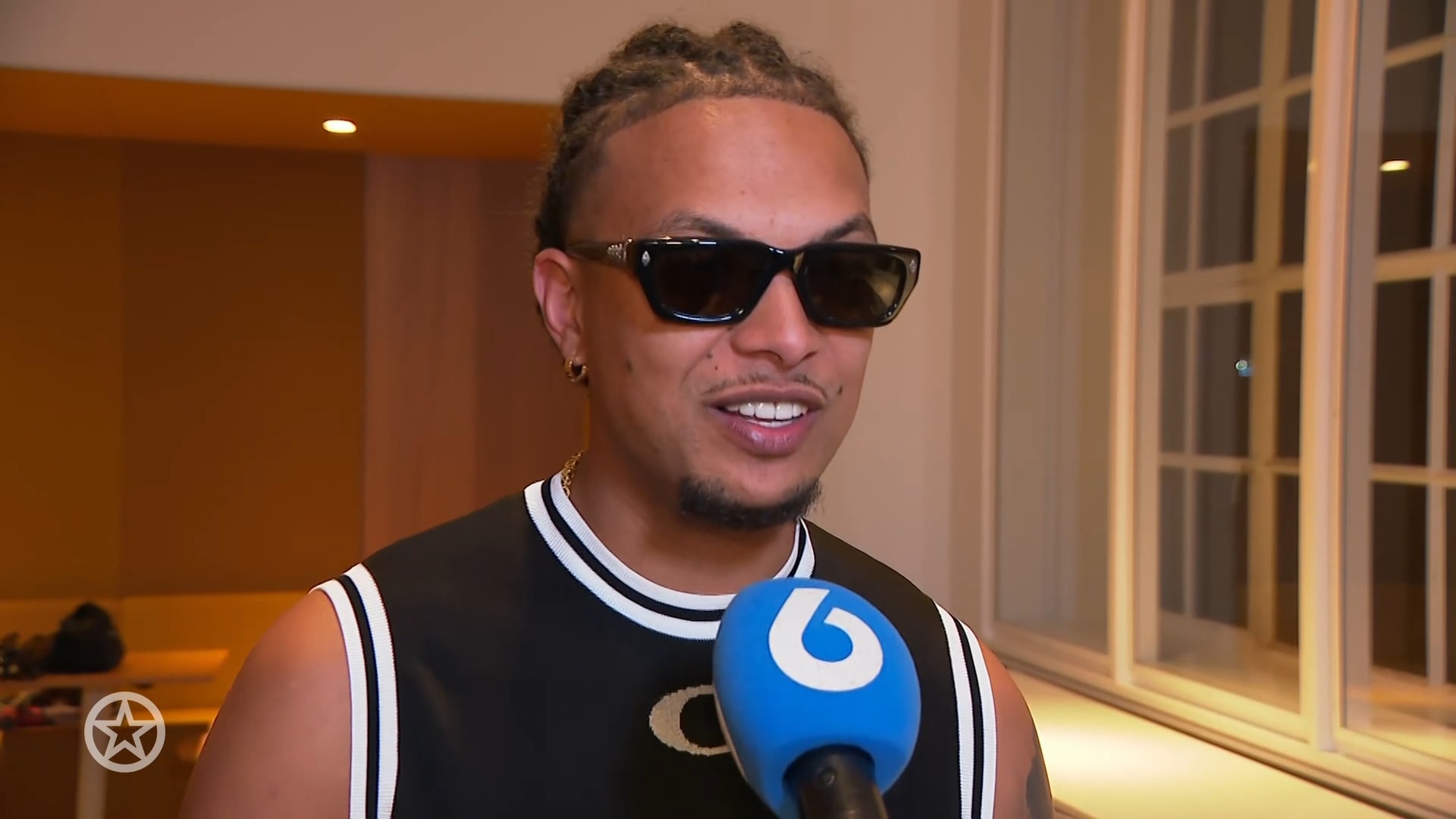 Ronnie Flex kondigt 'muzikale afscheid' aan