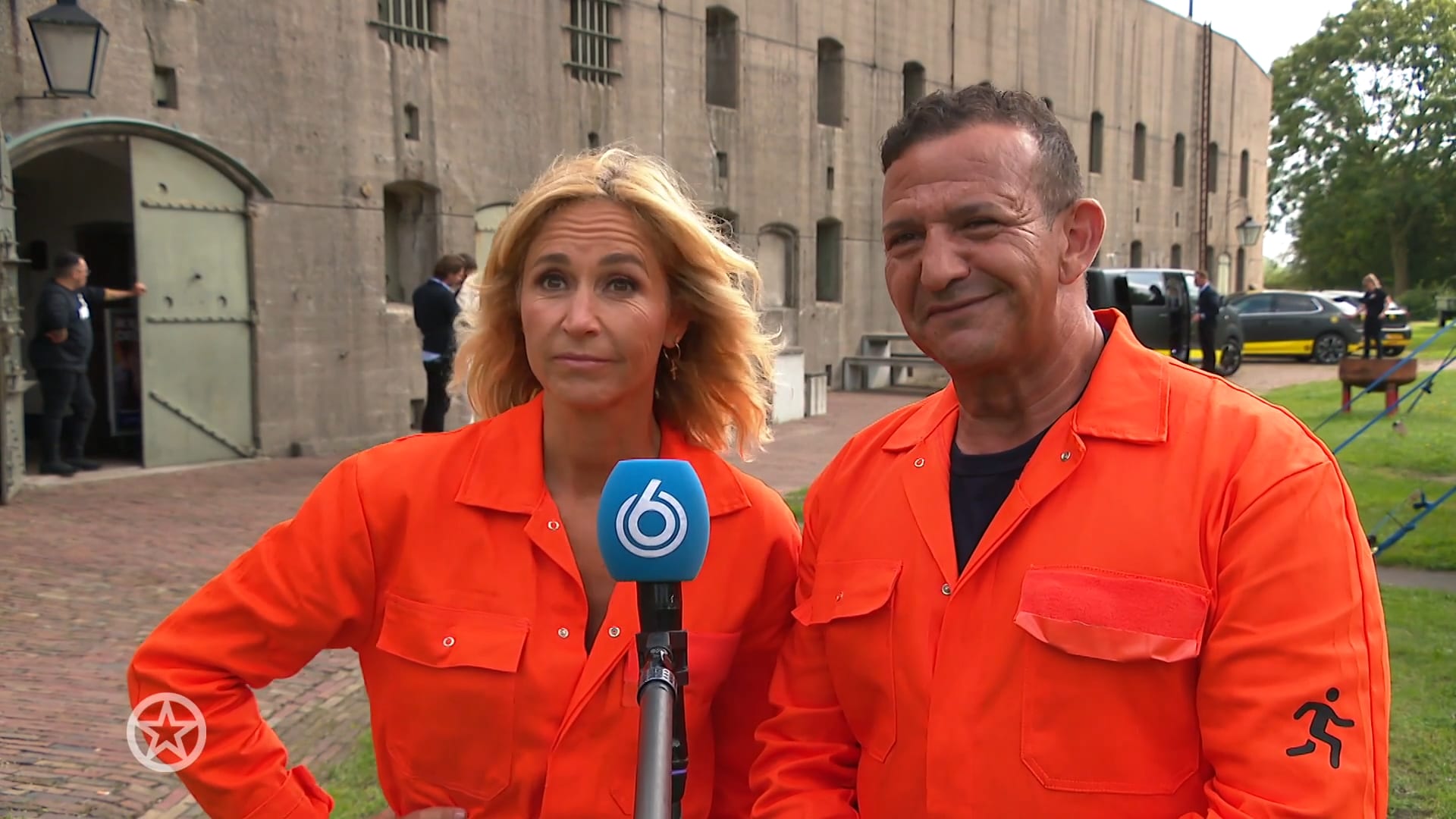 Wendy van Dijk en Najib Amhali voor een dag crimineel