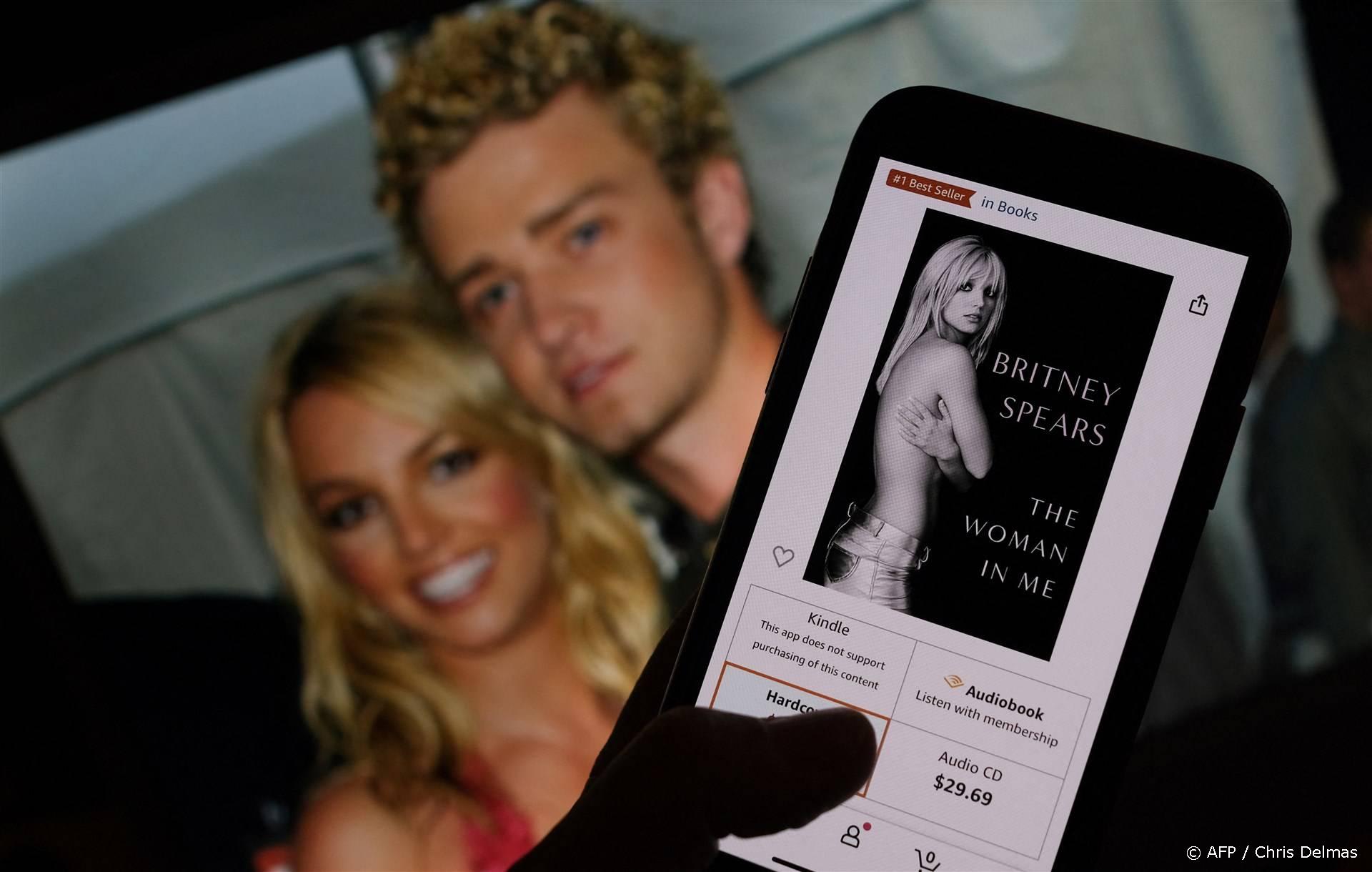 Hint Britney Spears op komst tweede boek? 