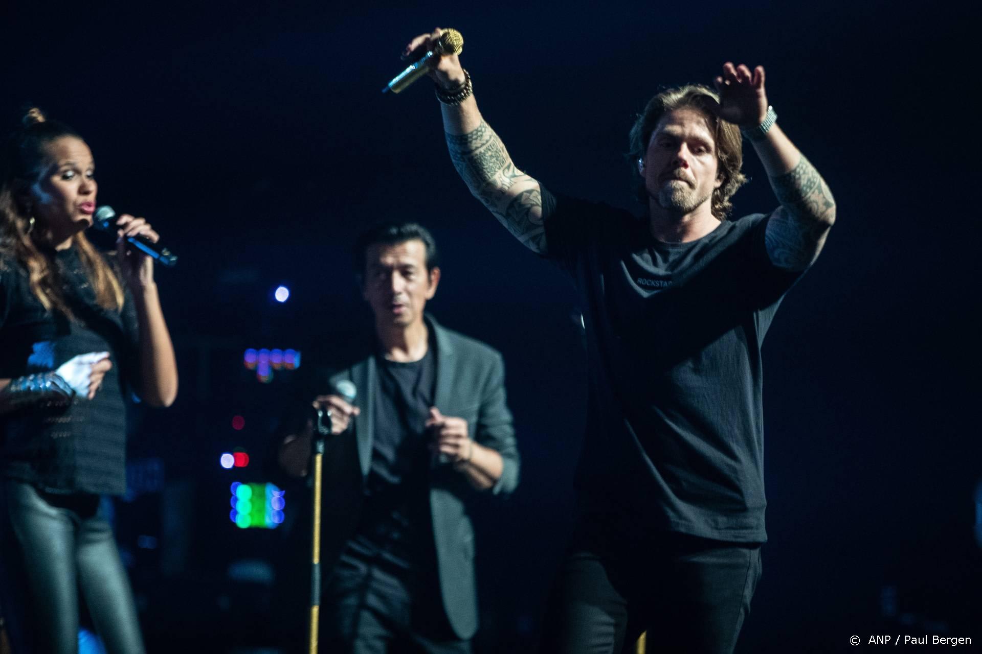André Hazes en Tino Martin geven strandconcert