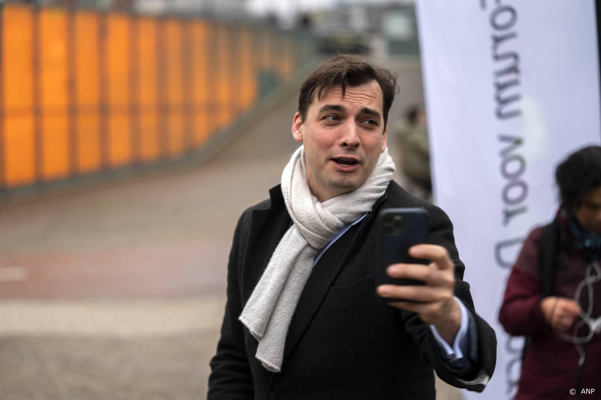 Thierry Baudet loopt weg bij interview voor De Vooravond