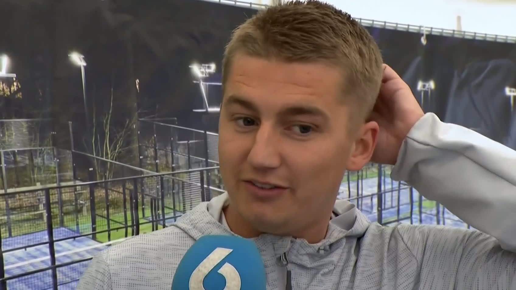 Mart Hoogkamer bijt van zich af na koeienrel