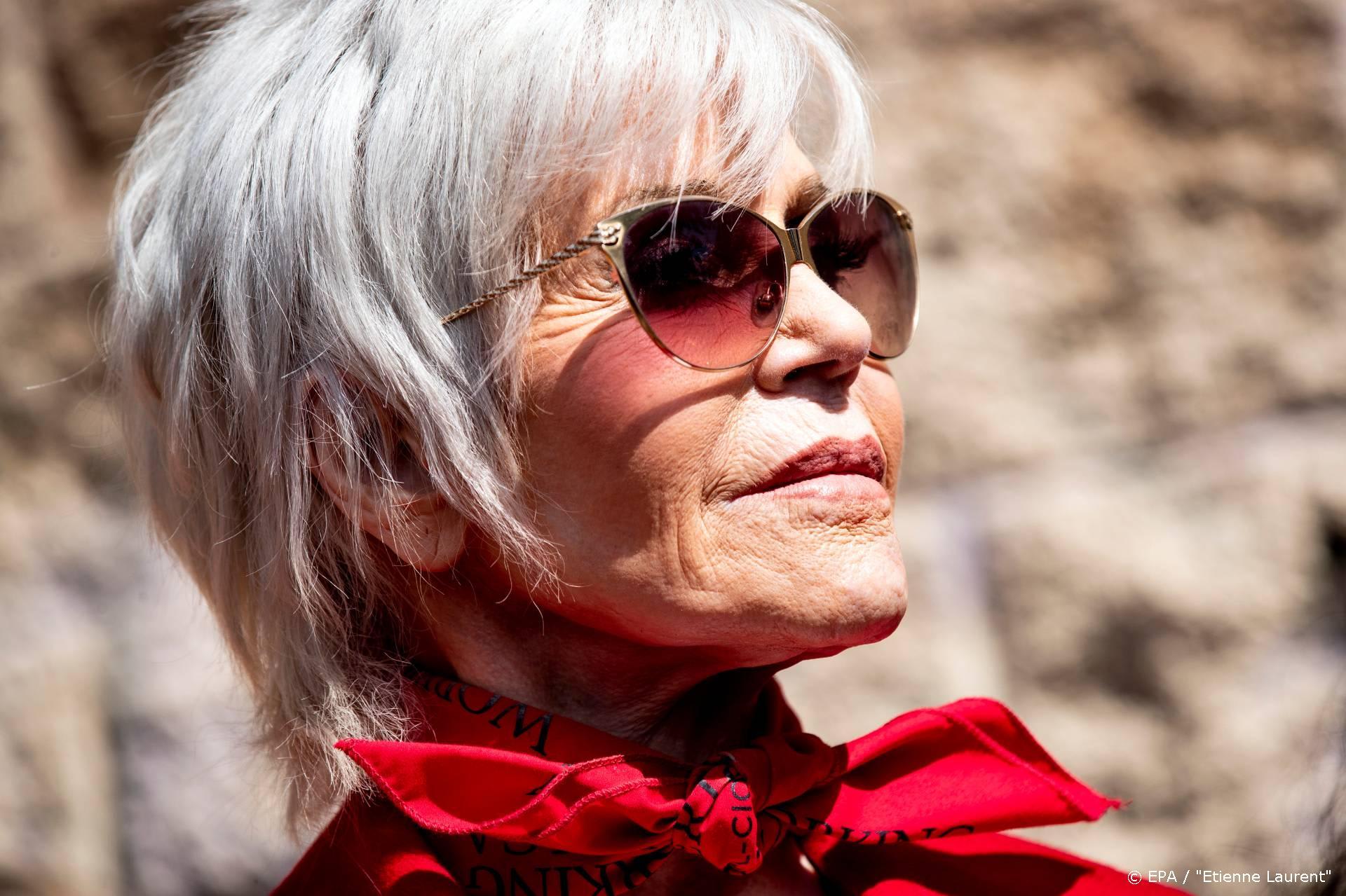 Jane Fonda zet protesten online voort
