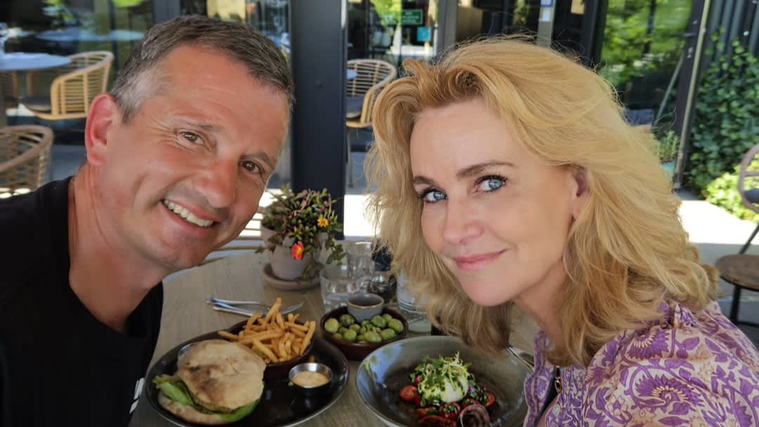 Daphne Deckers deelt gênante ervaring: gevalletje rammelende darmen |  Shownieuws