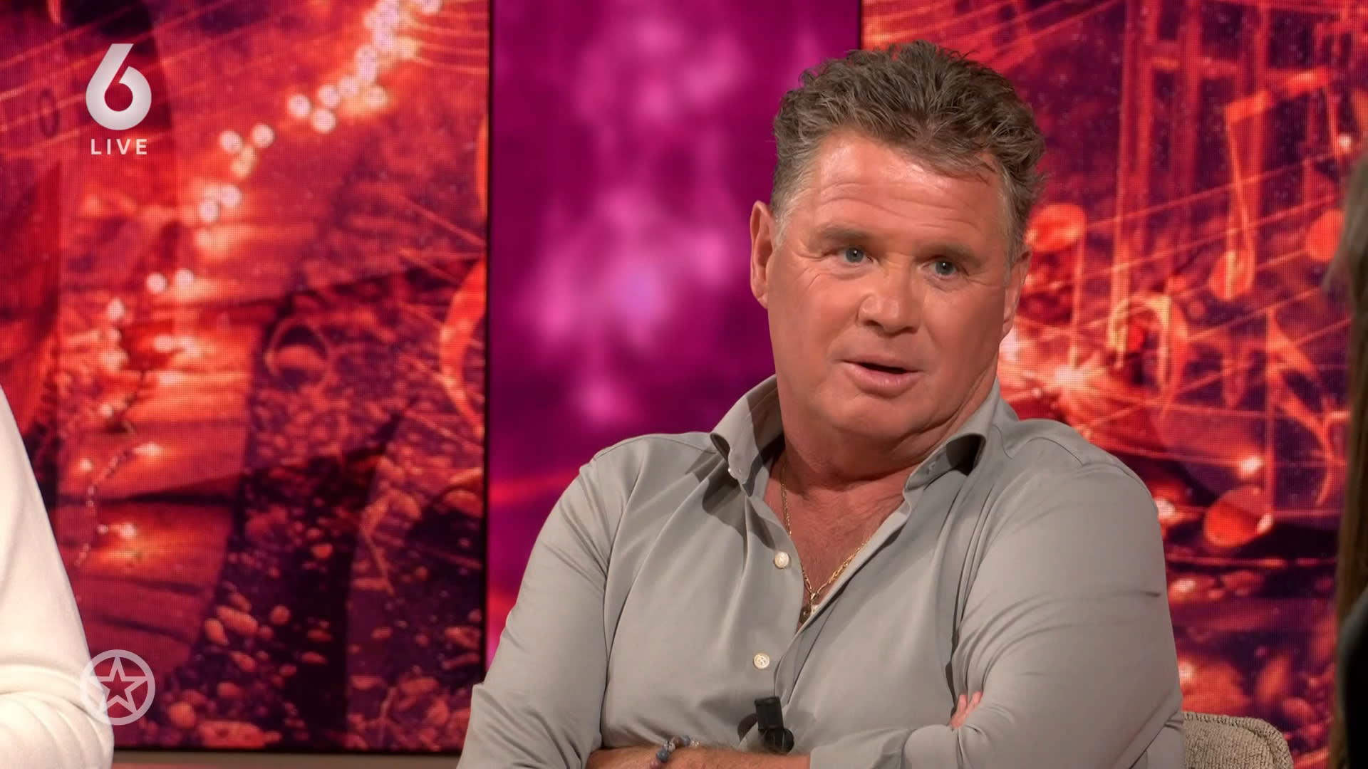 Wolter Kroes sneert naar Johan Derksen