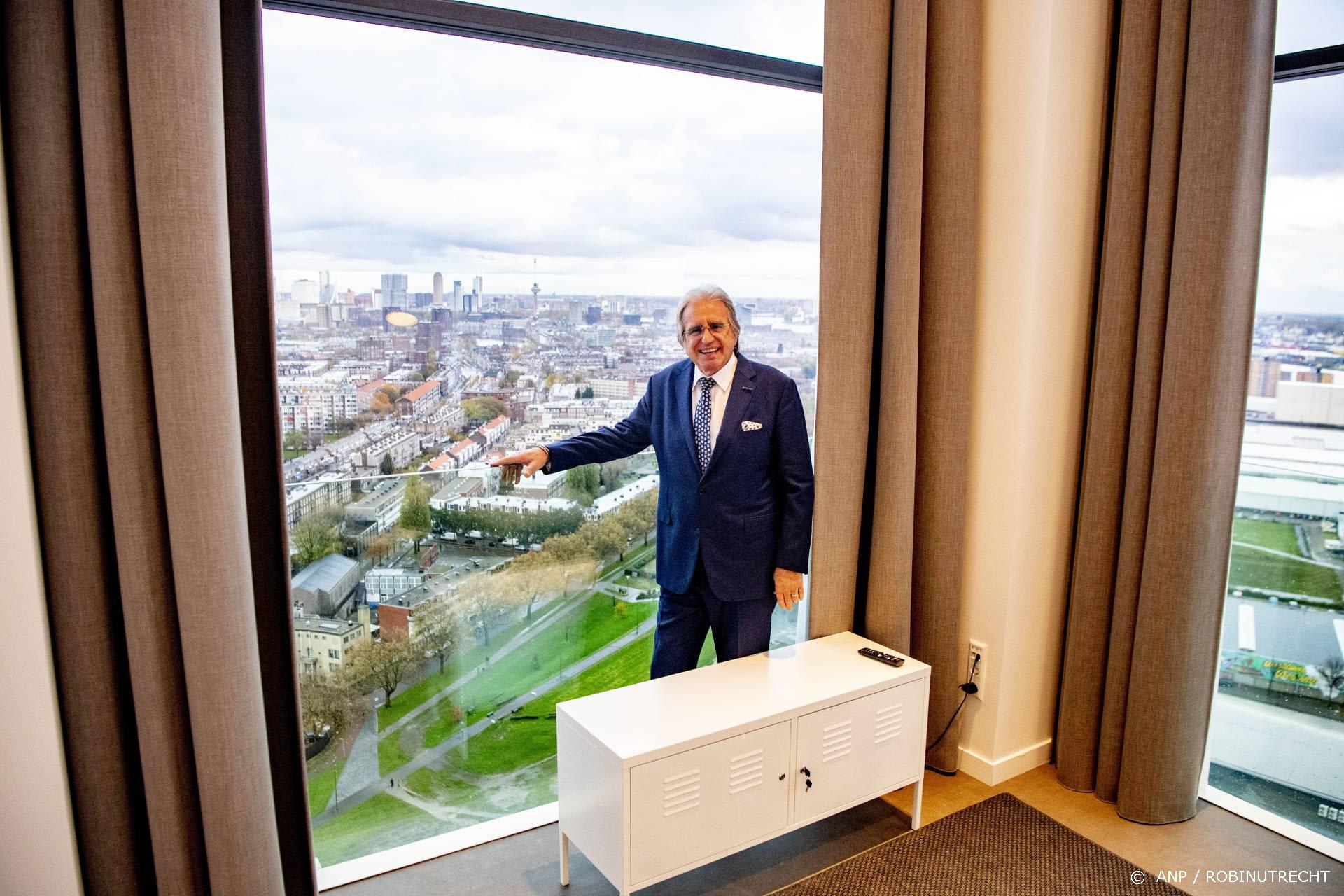 Jarige Lee Towers is 75 jaar geworden